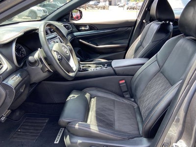 2023 Nissan Maxima SR