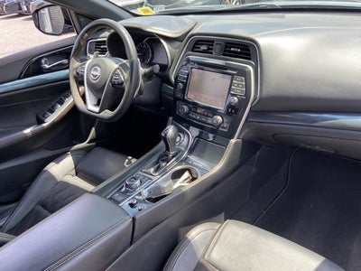 2023 Nissan Maxima SR