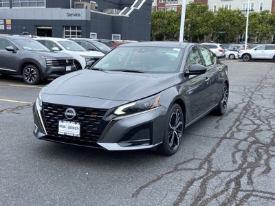 2025 Nissan Altima SR