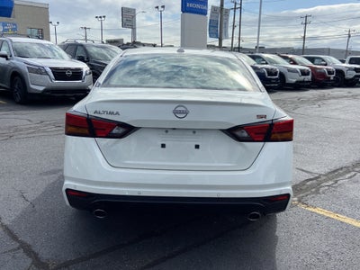2025 Nissan Altima SR
