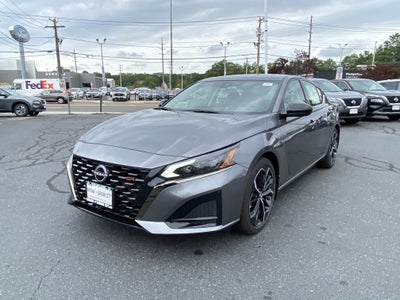 2025 Nissan Altima SR