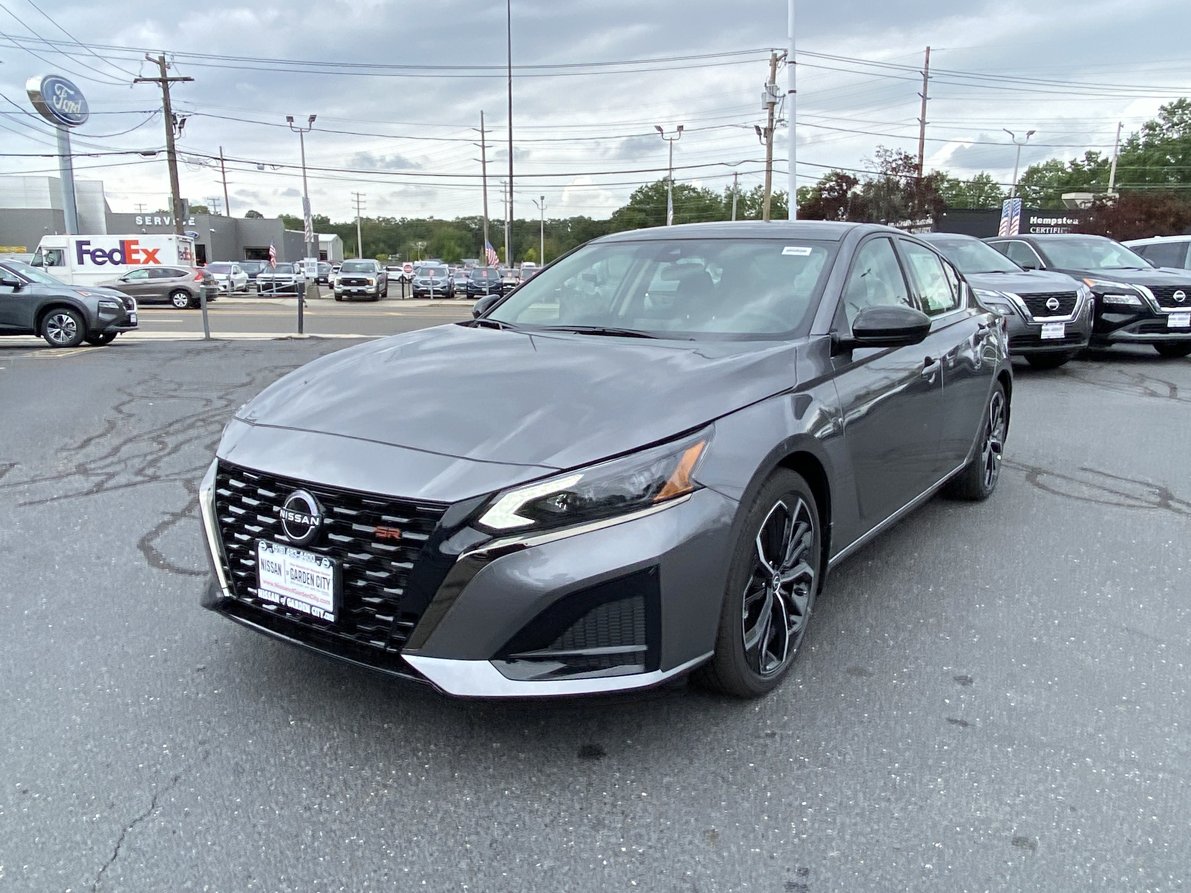 2025 Nissan Altima SR