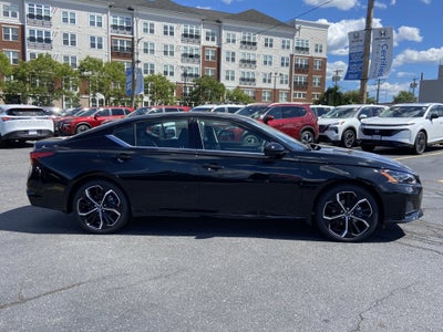 2025 Nissan Altima SR
