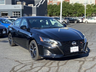 2025 Nissan Altima SR