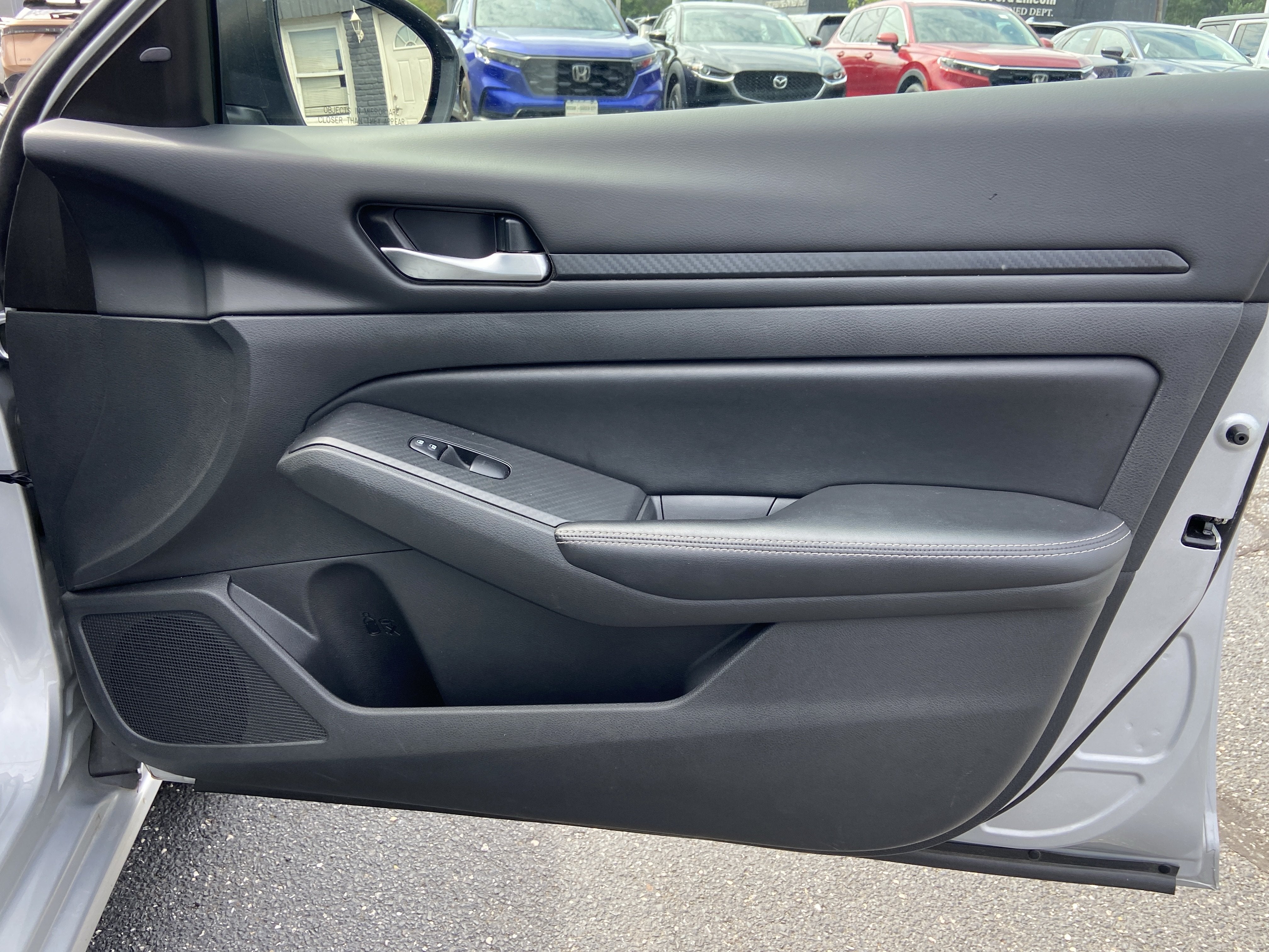 2024 Nissan Altima SV