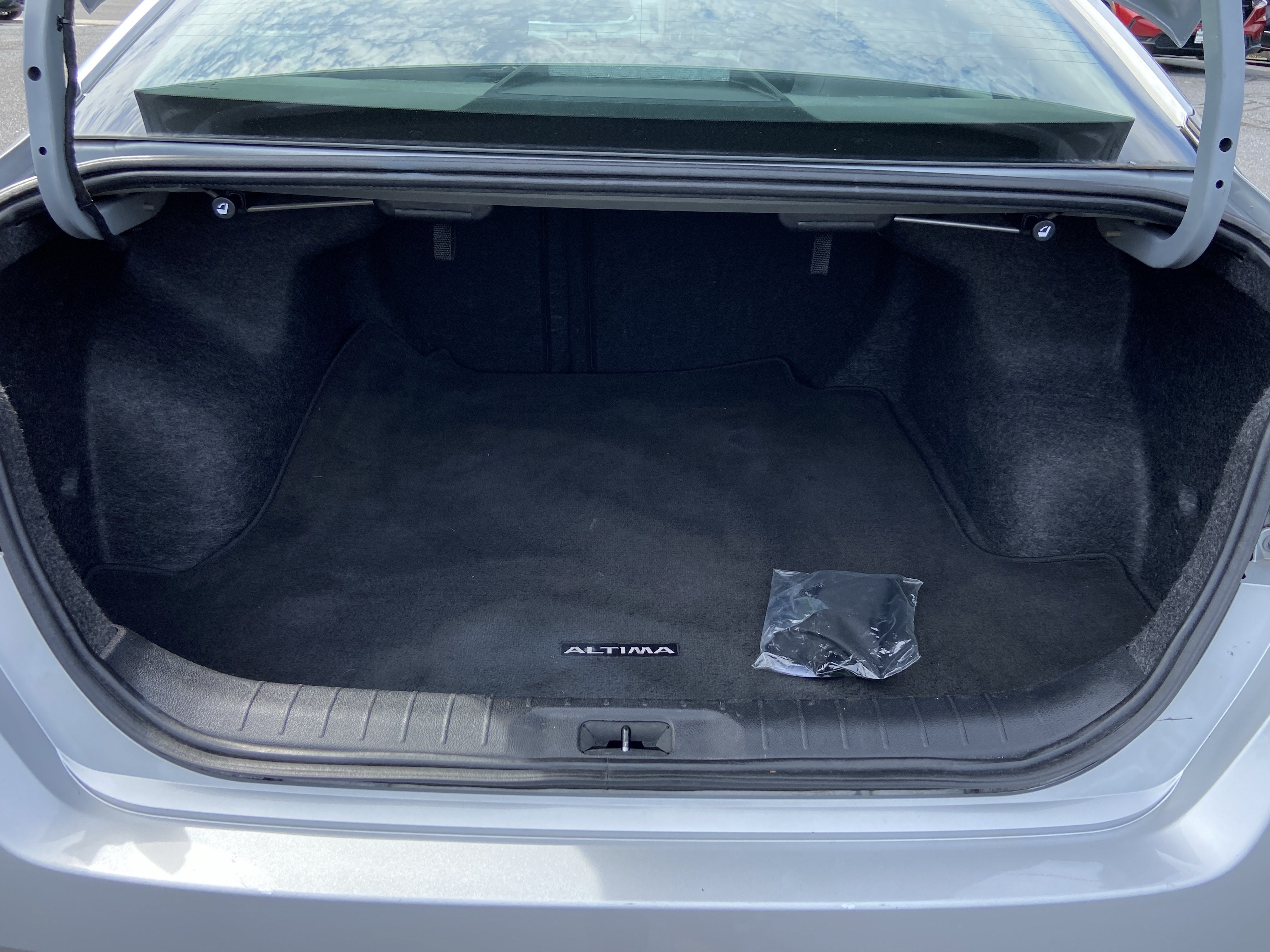 2024 Nissan Altima SV