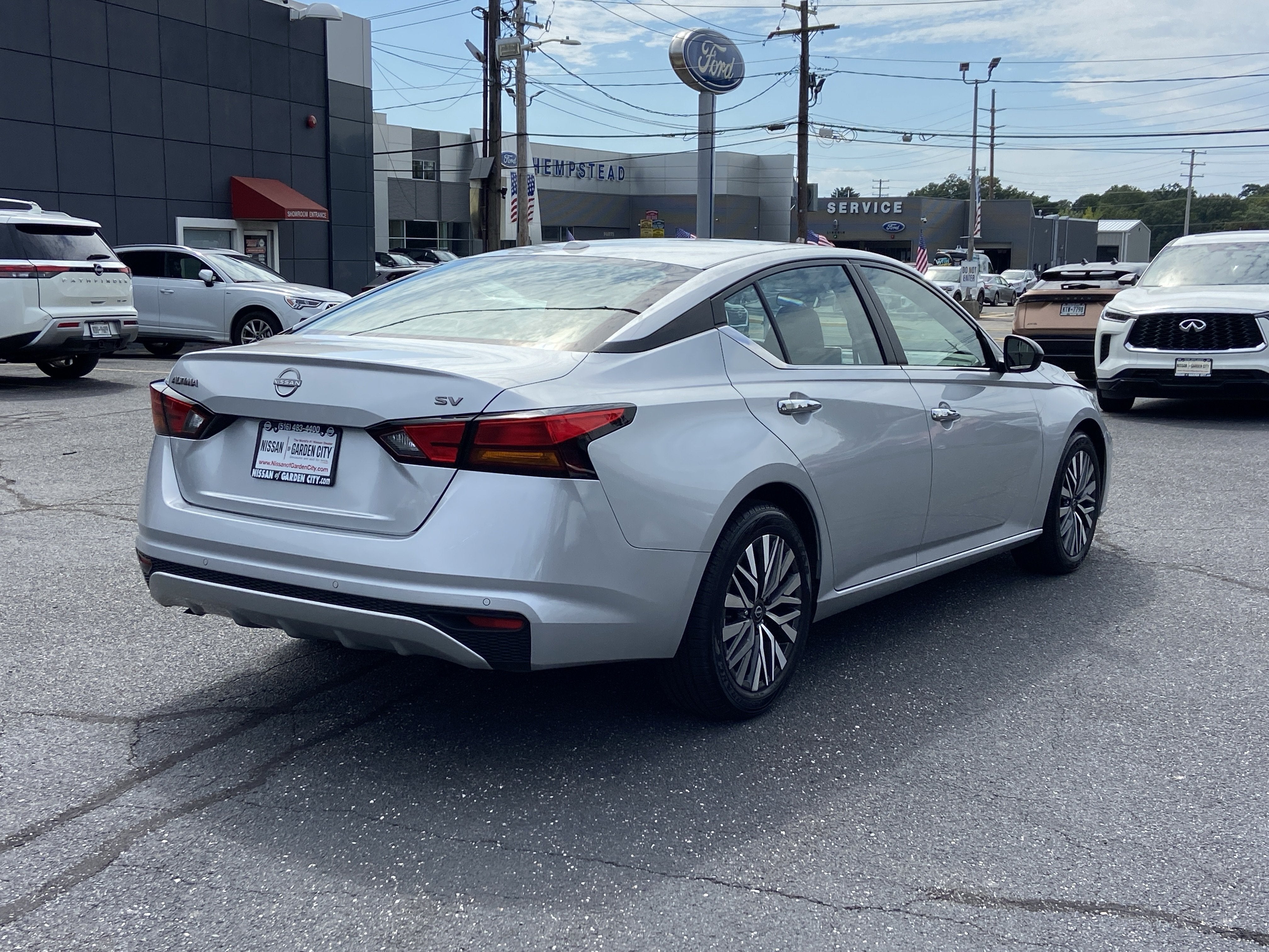 2024 Nissan Altima SV