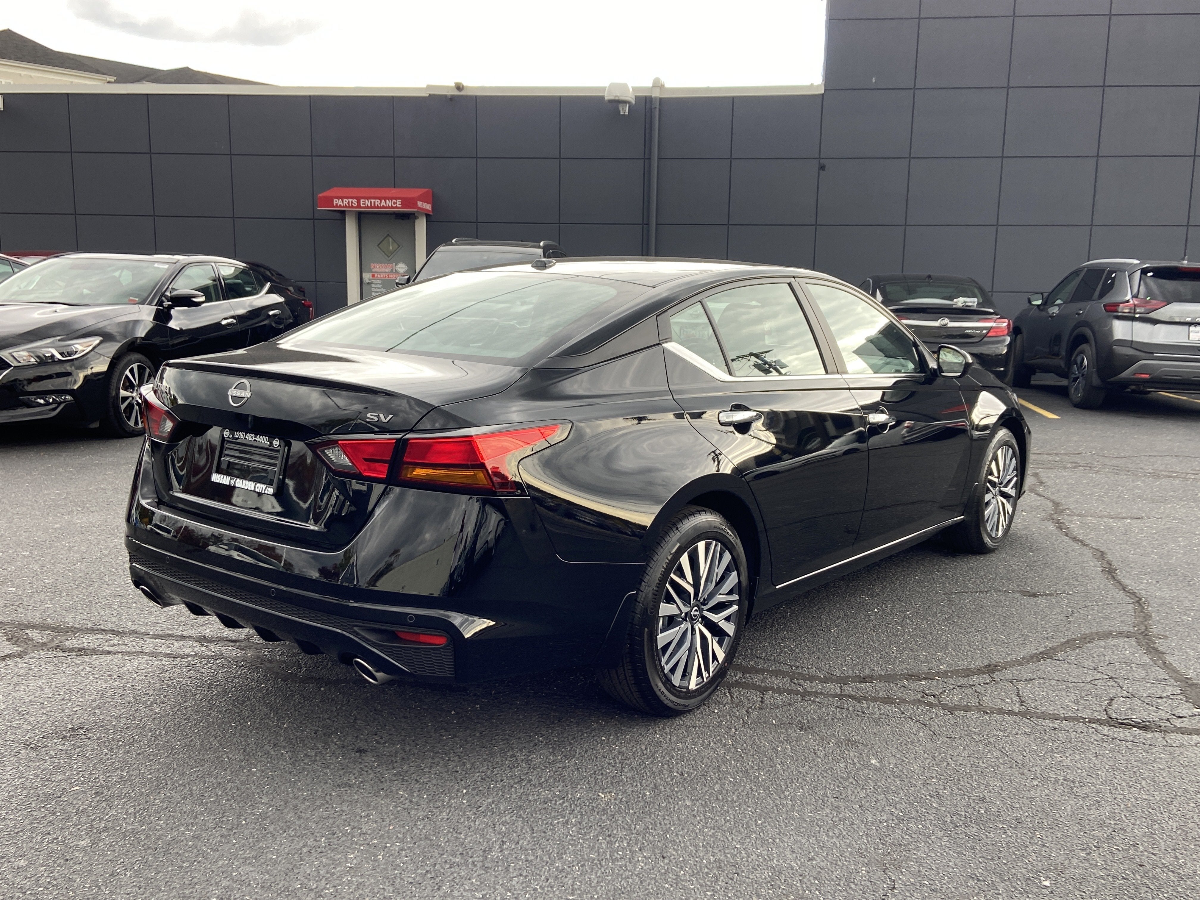 2025 Nissan Altima SV