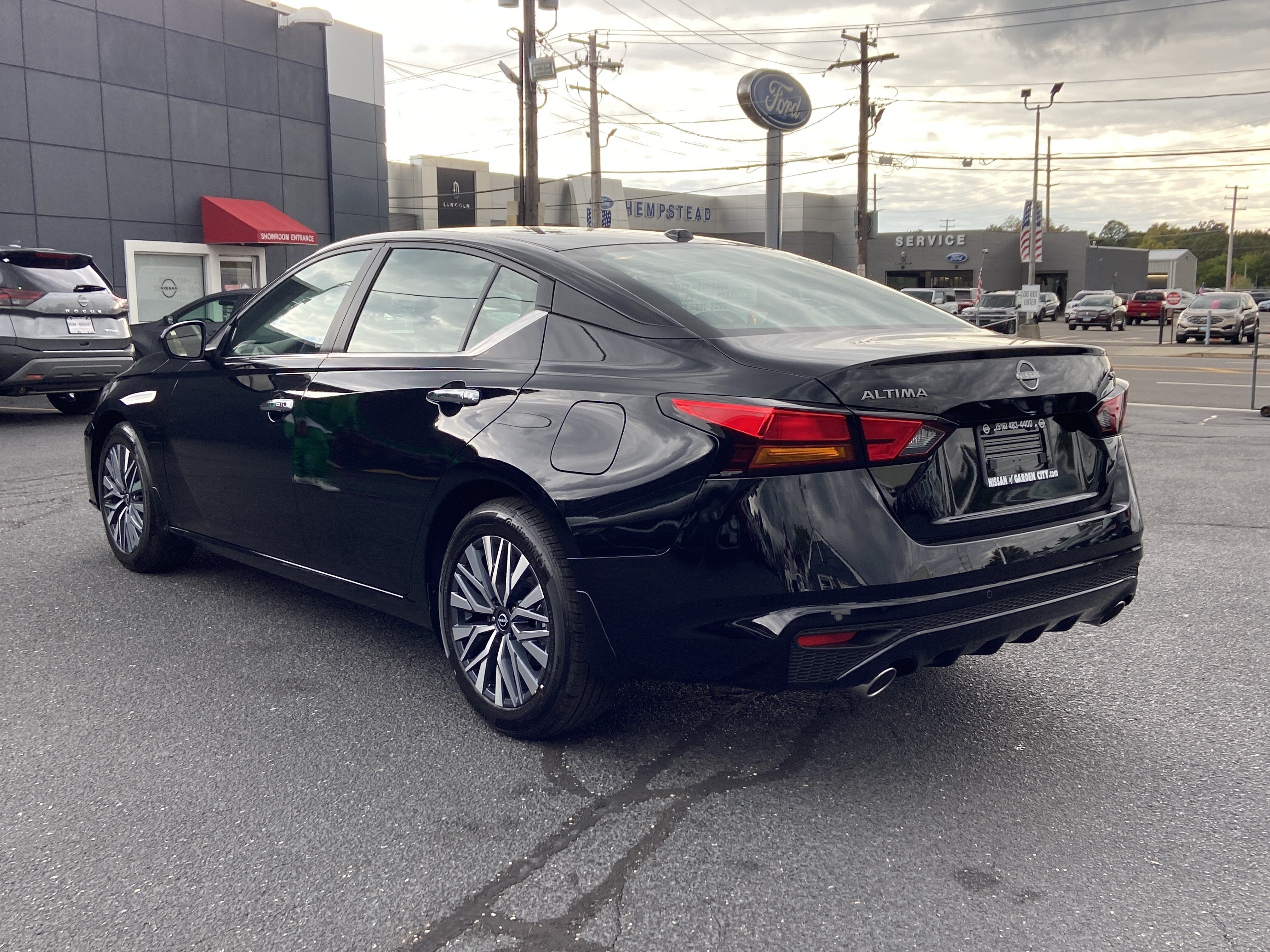 2025 Nissan Altima SV