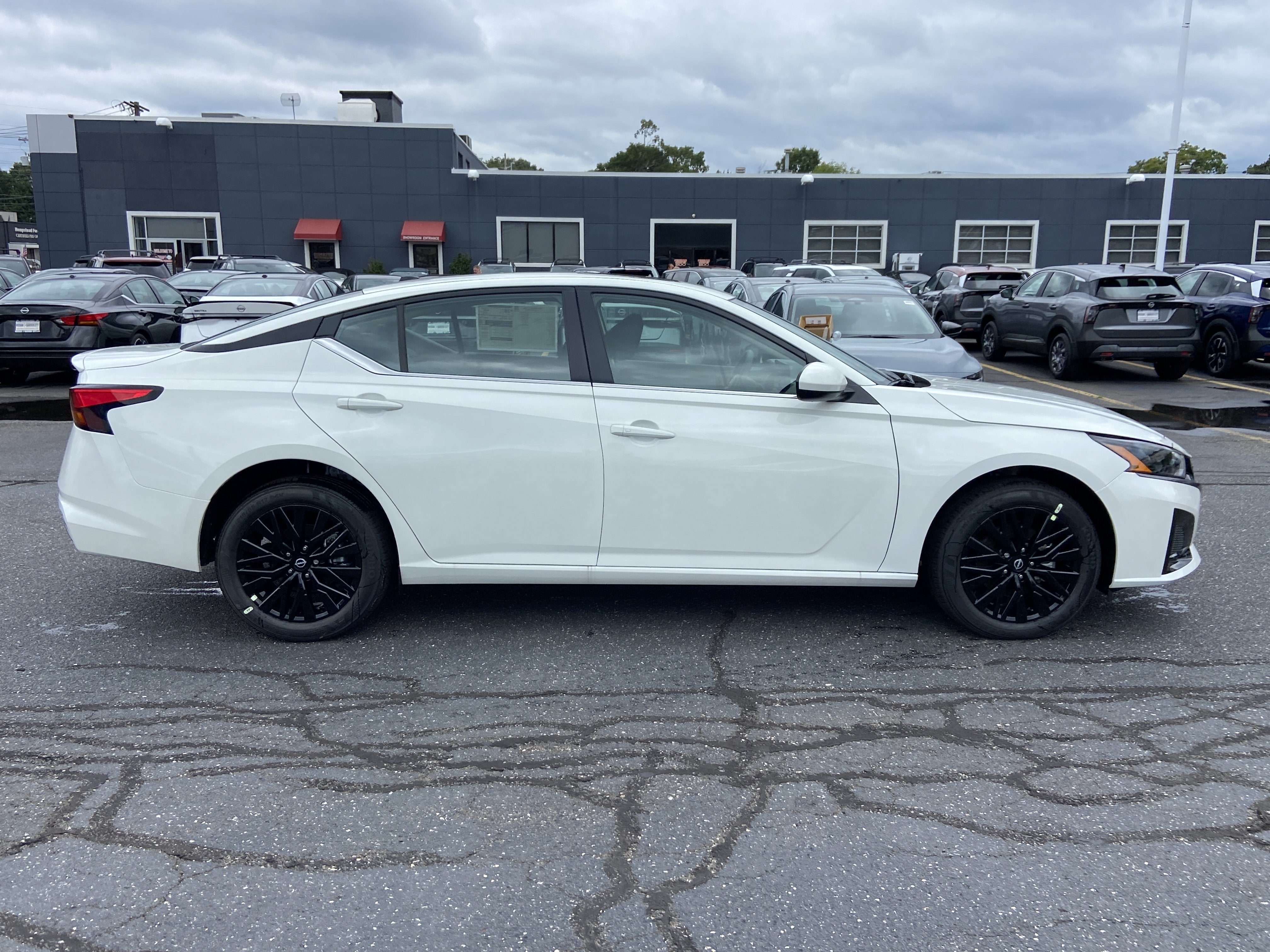 2026 Nissan Altima SV