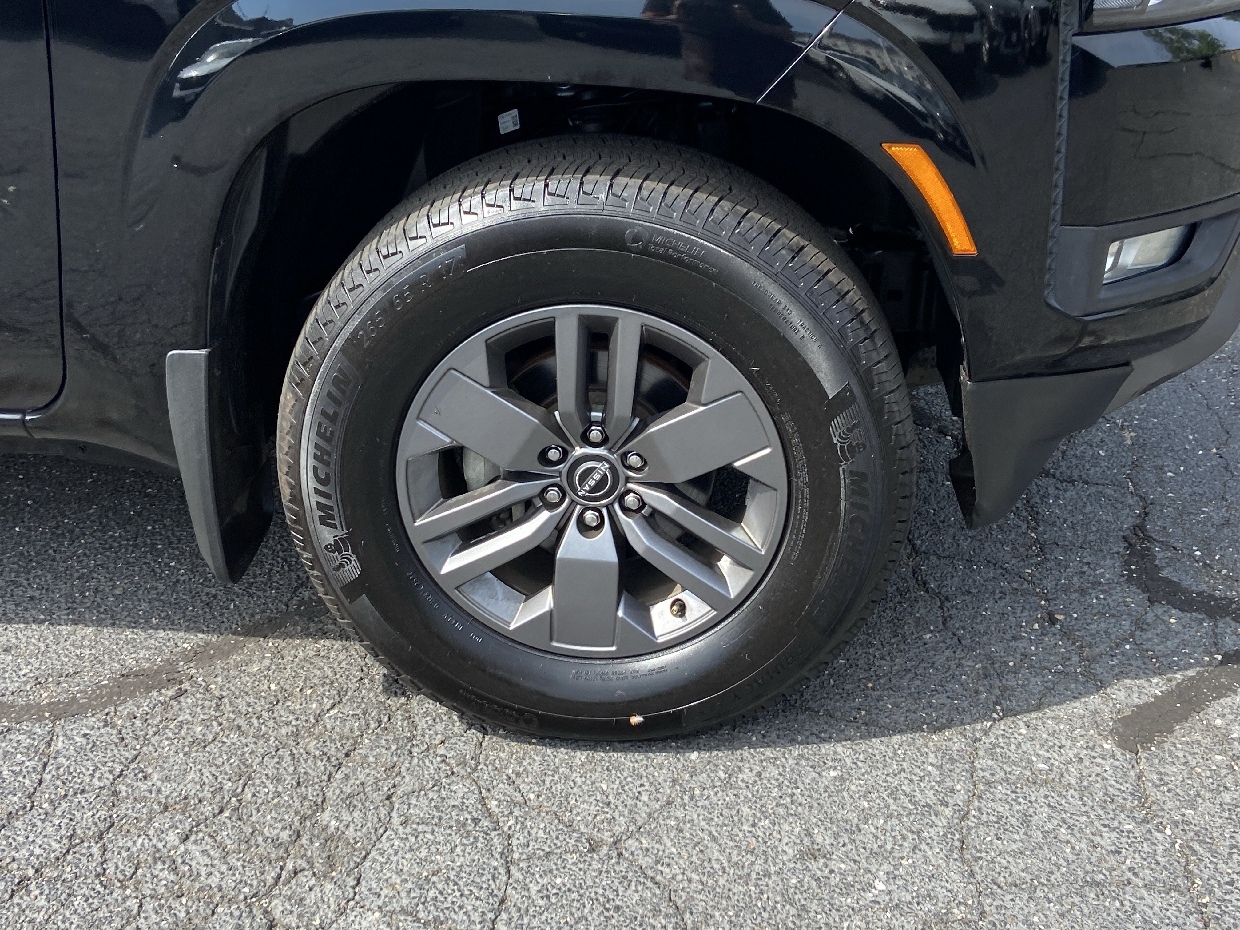2025 Nissan Frontier Crew Cab SV