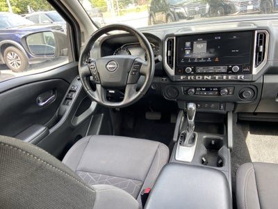 2025 Nissan Frontier Crew Cab SV