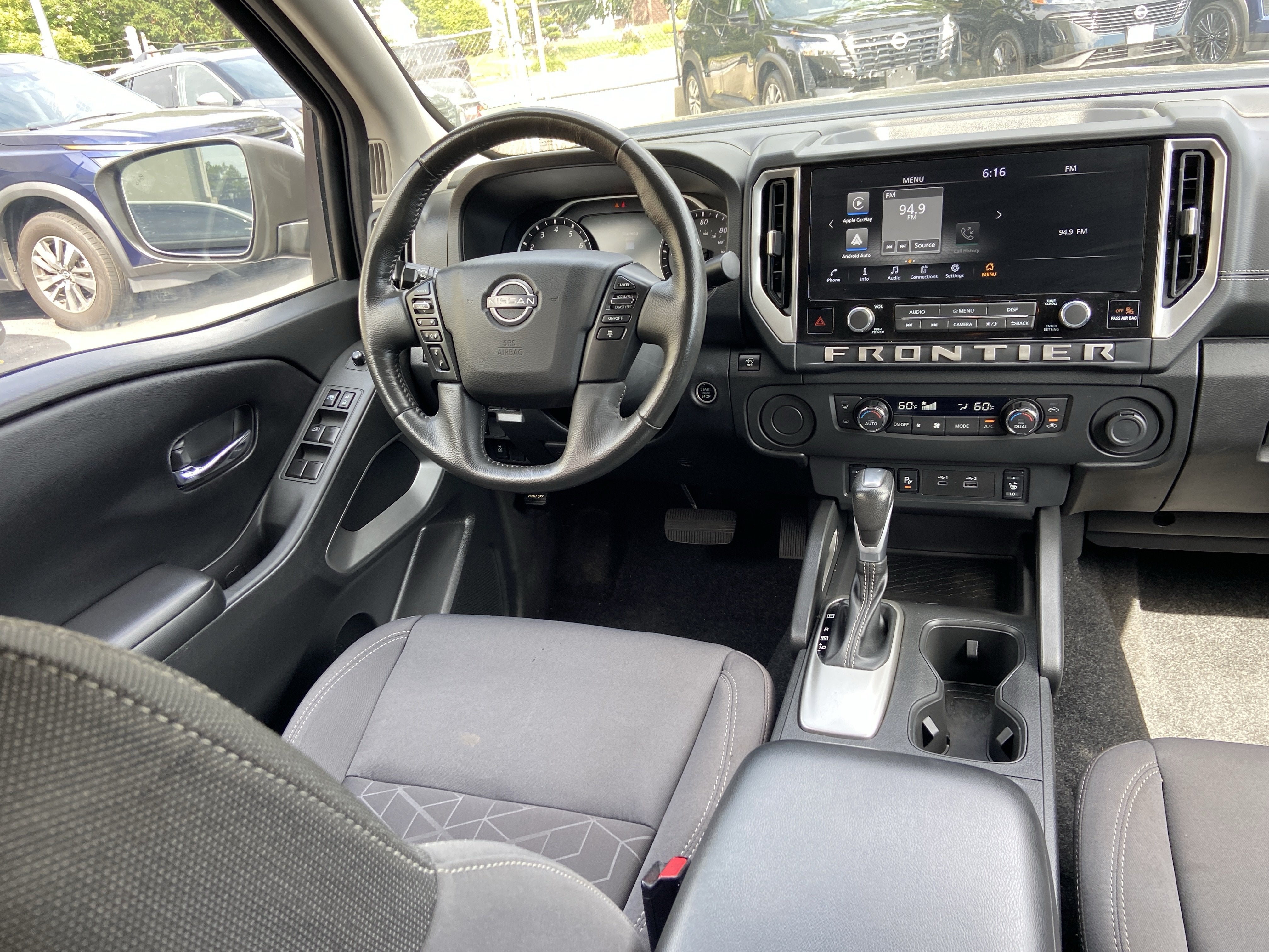 2025 Nissan Frontier Crew Cab SV