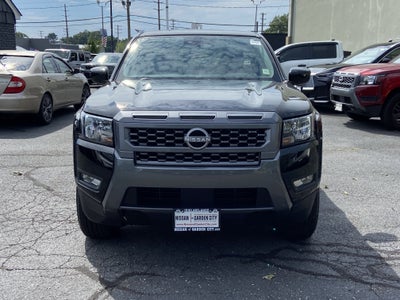 2025 Nissan Frontier Crew Cab SV