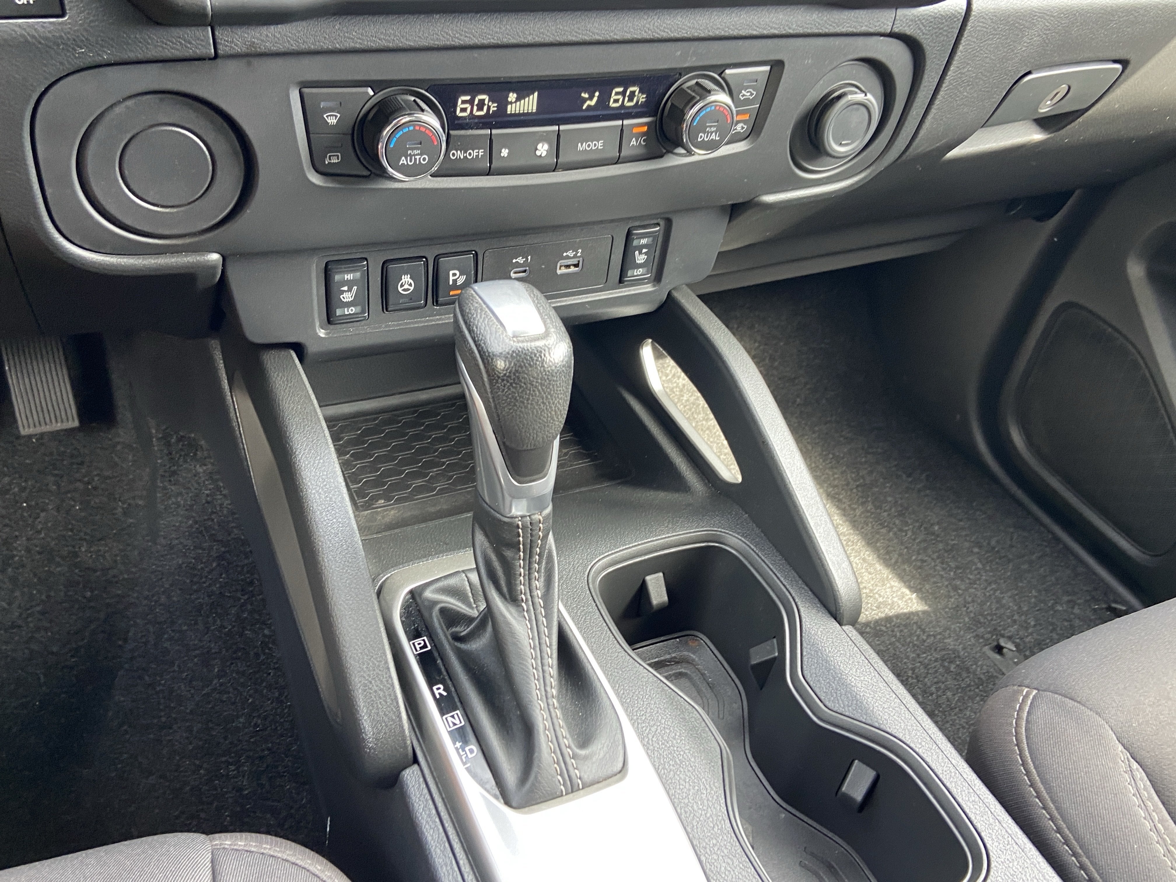 2025 Nissan Frontier Crew Cab SV