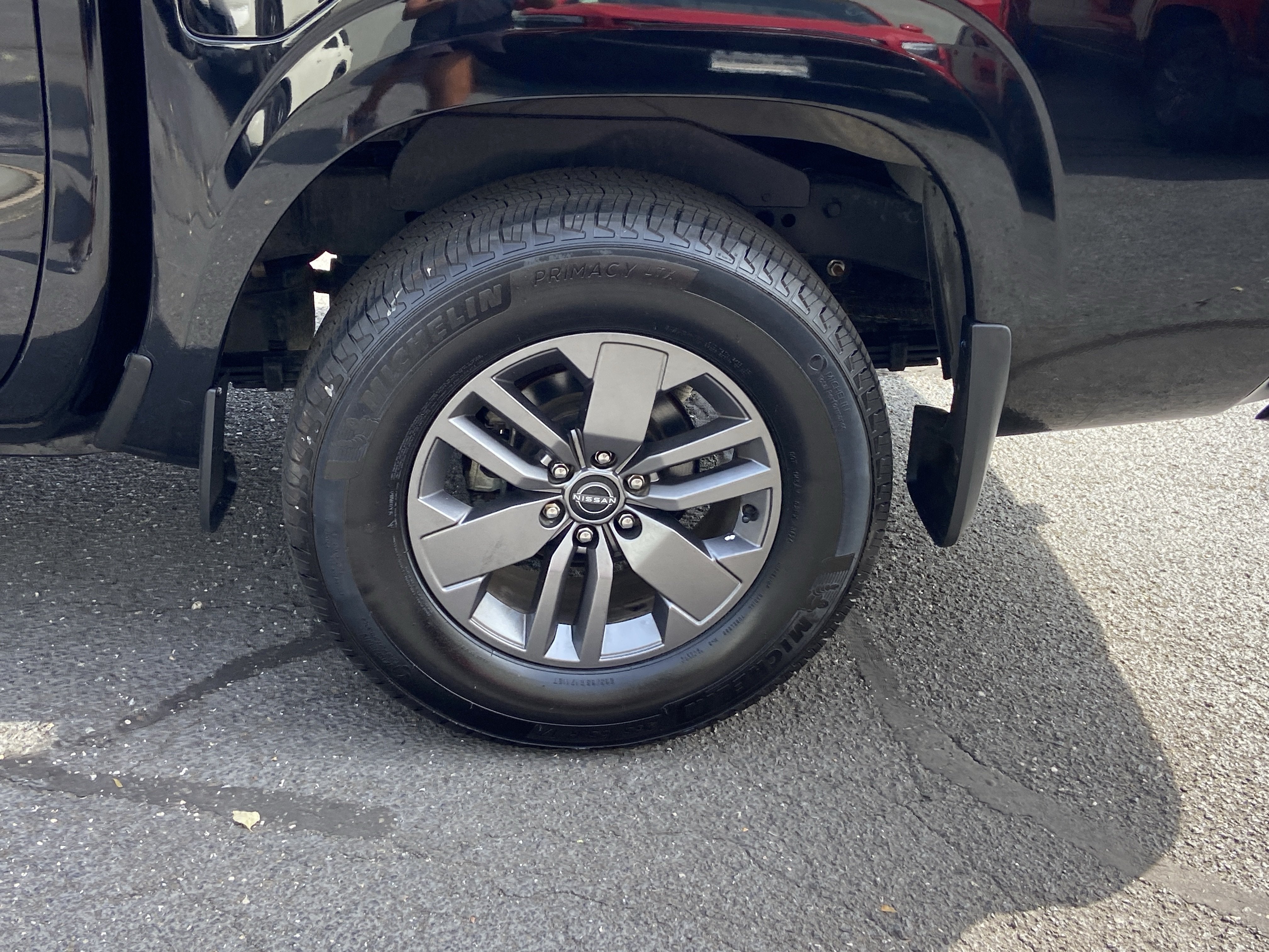 2025 Nissan Frontier Crew Cab SV