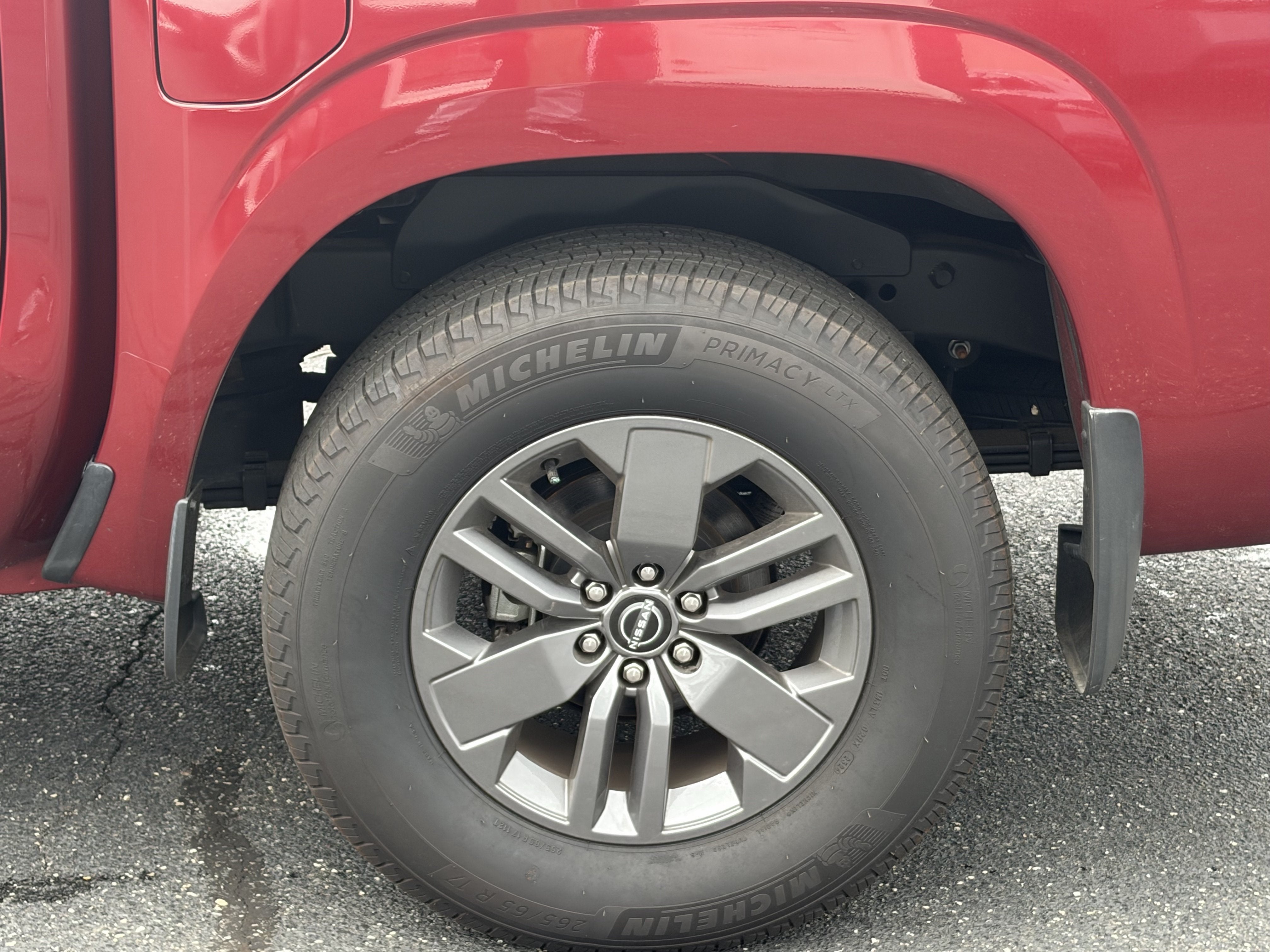 2025 Nissan Frontier Crew Cab SV