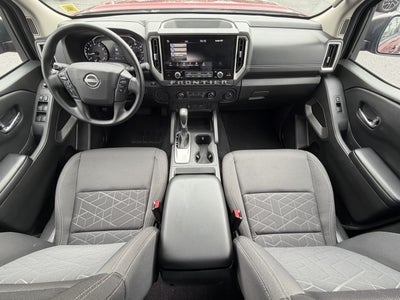 2025 Nissan Frontier Crew Cab SV
