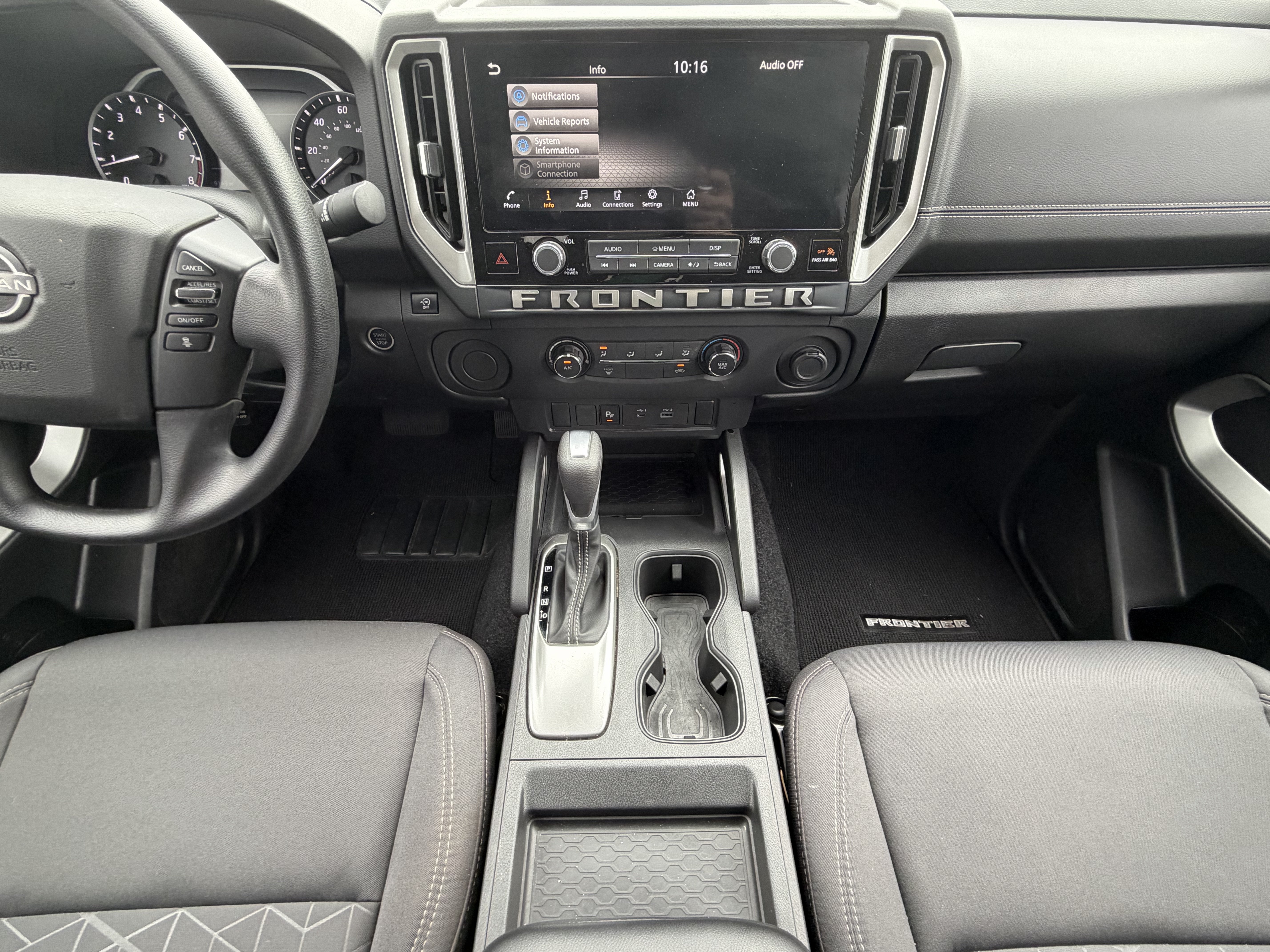 2025 Nissan Frontier Crew Cab SV