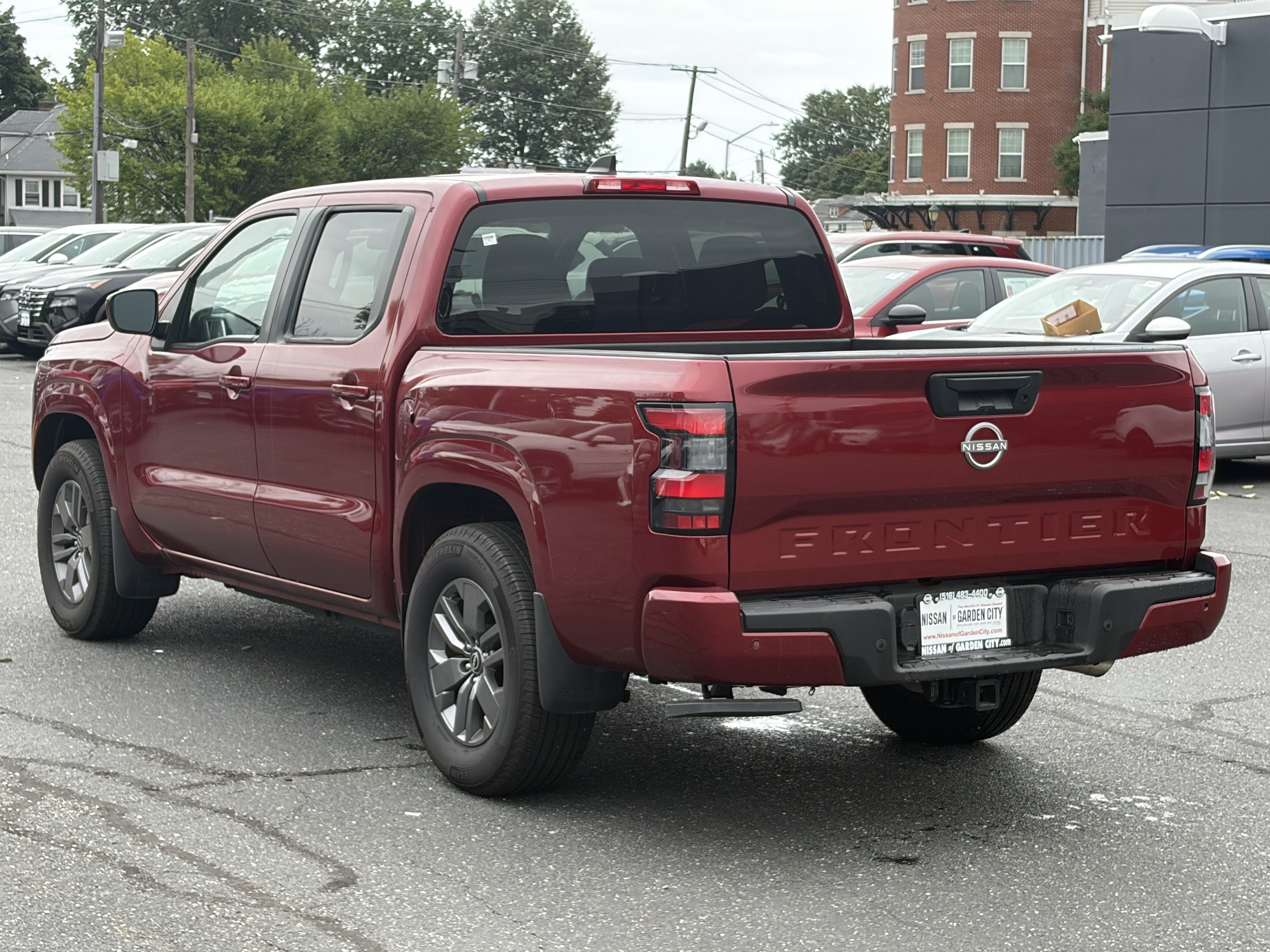 2025 Nissan Frontier Crew Cab SV