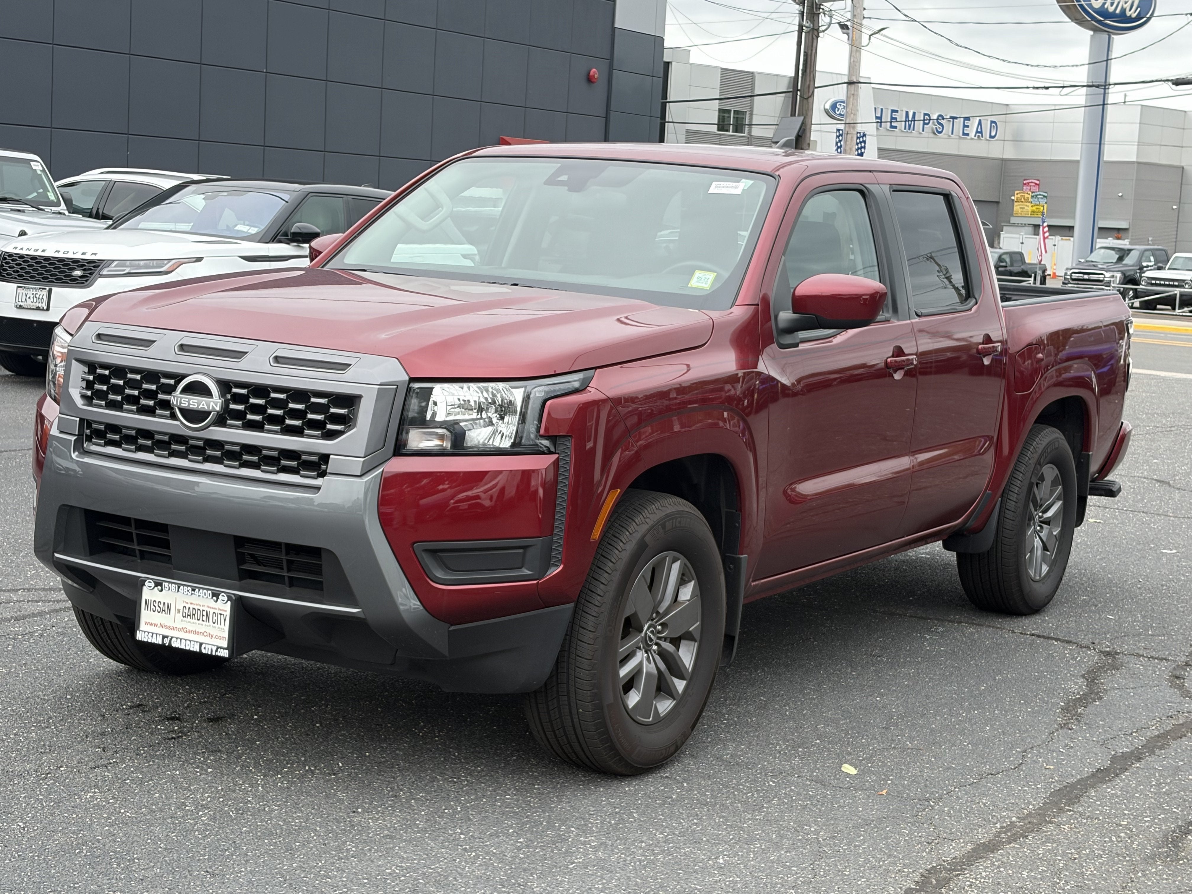 2025 Nissan Frontier Crew Cab SV