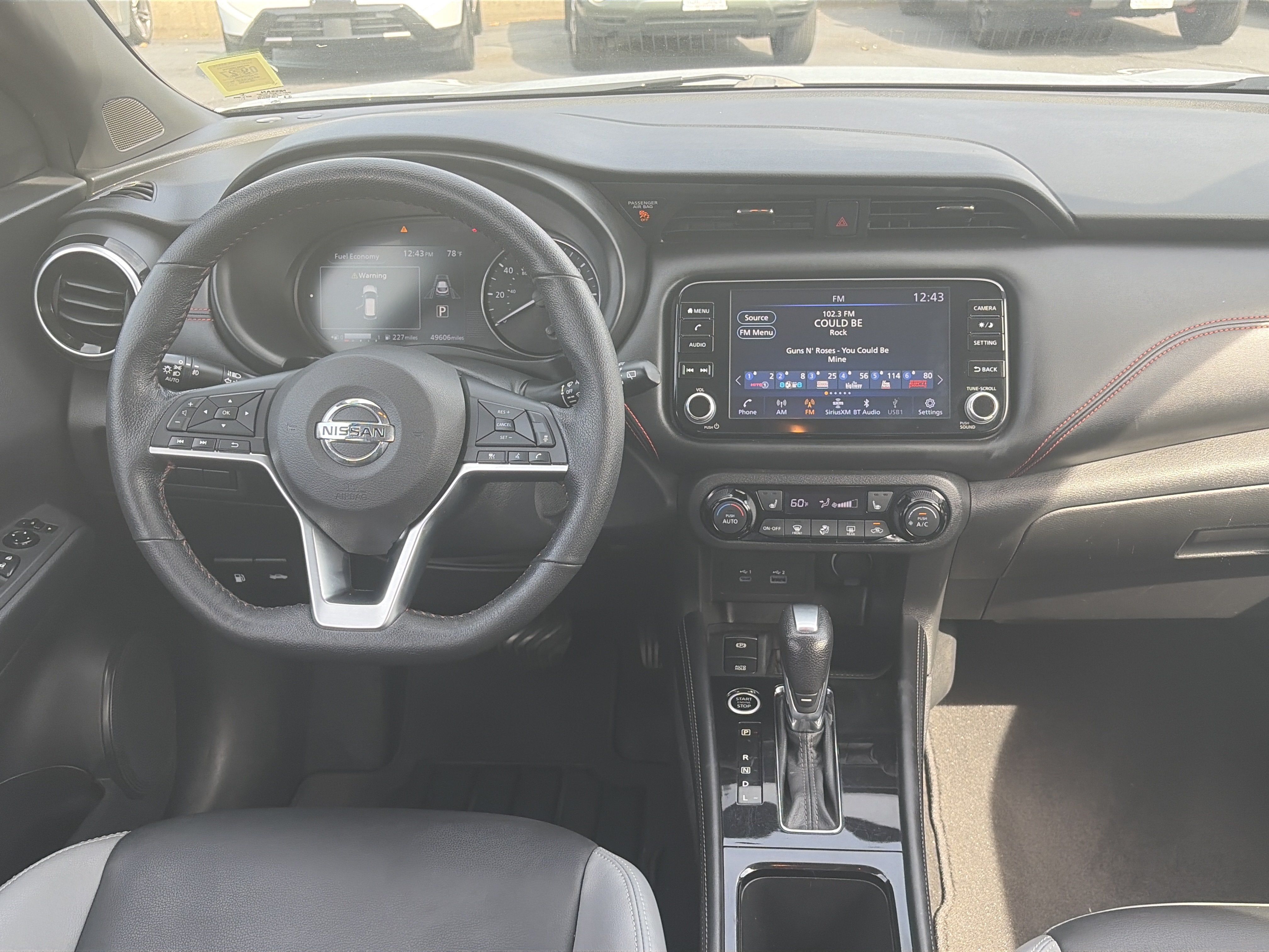 2021 Nissan Kicks SR