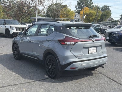 2021 Nissan Kicks SR