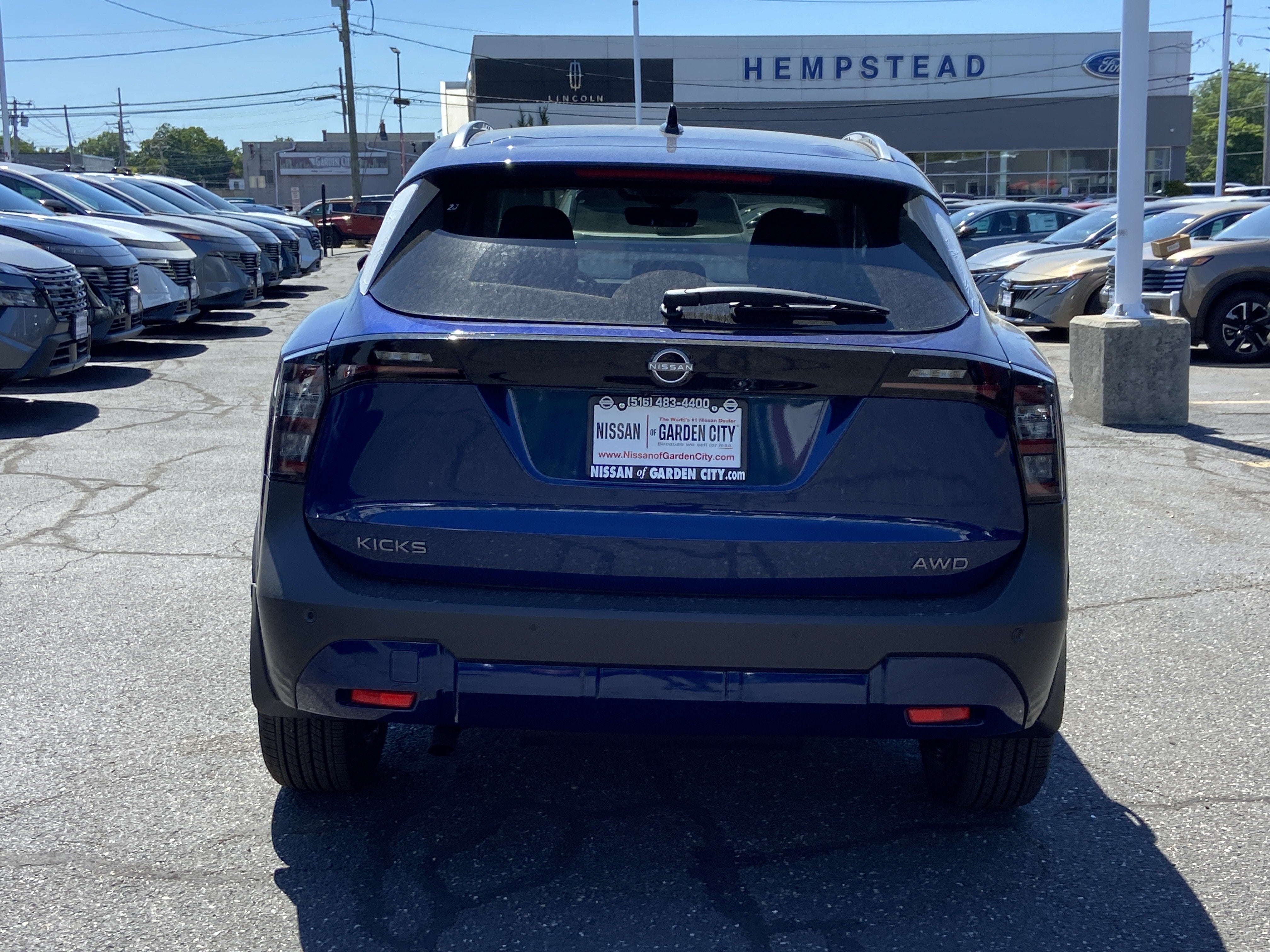 2026 Nissan Kicks SV