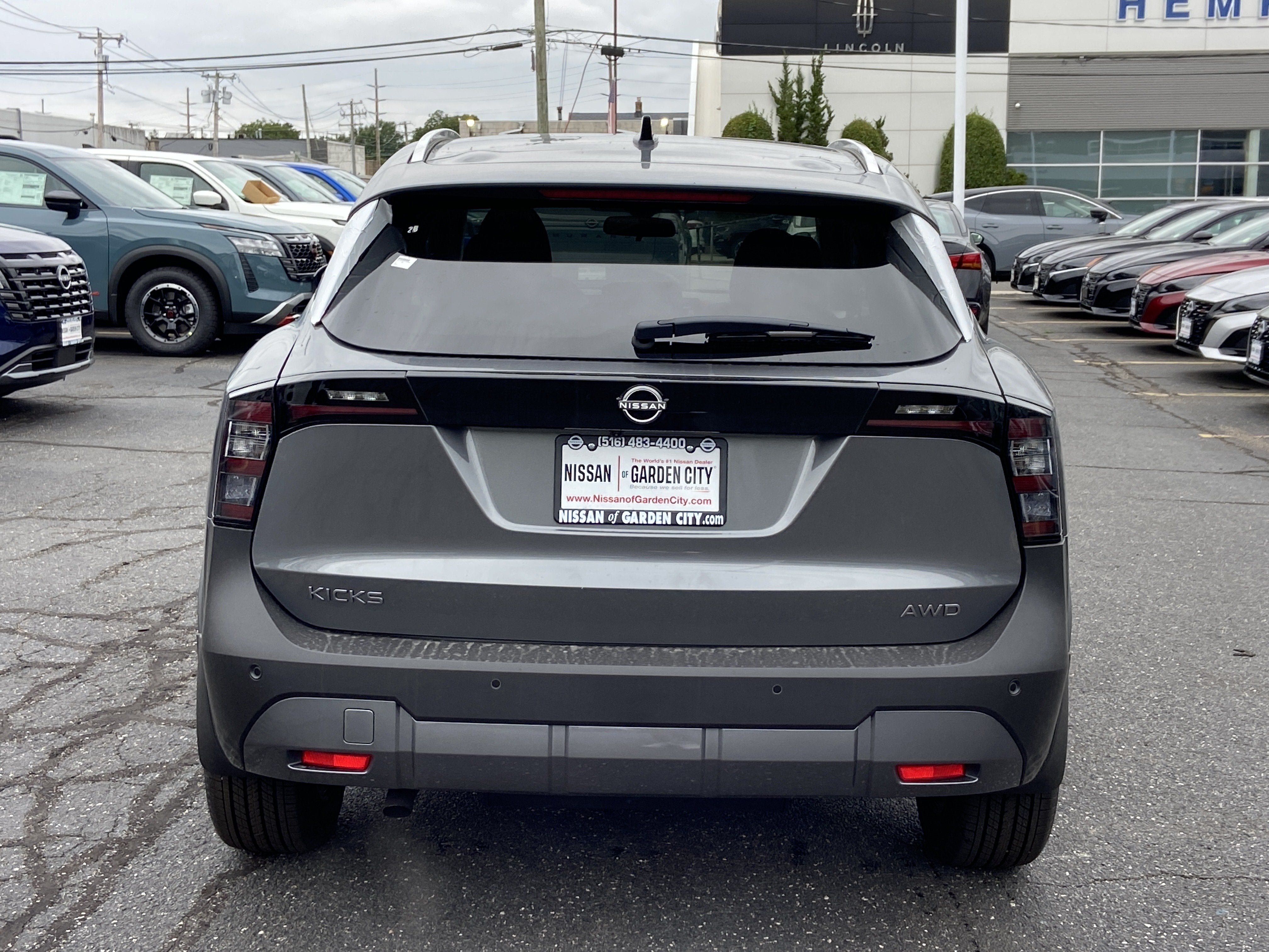 2026 Nissan Kicks SV