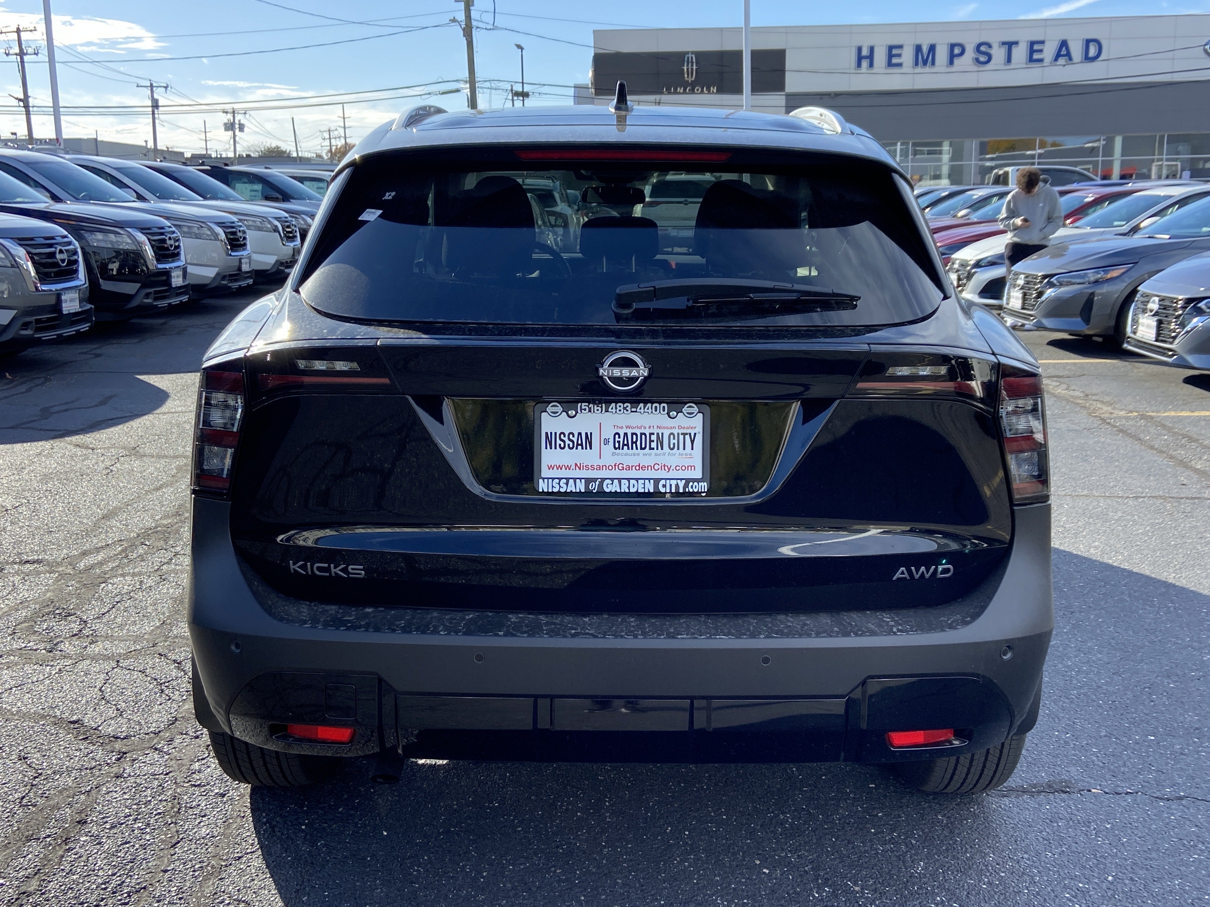 2026 Nissan Kicks SV