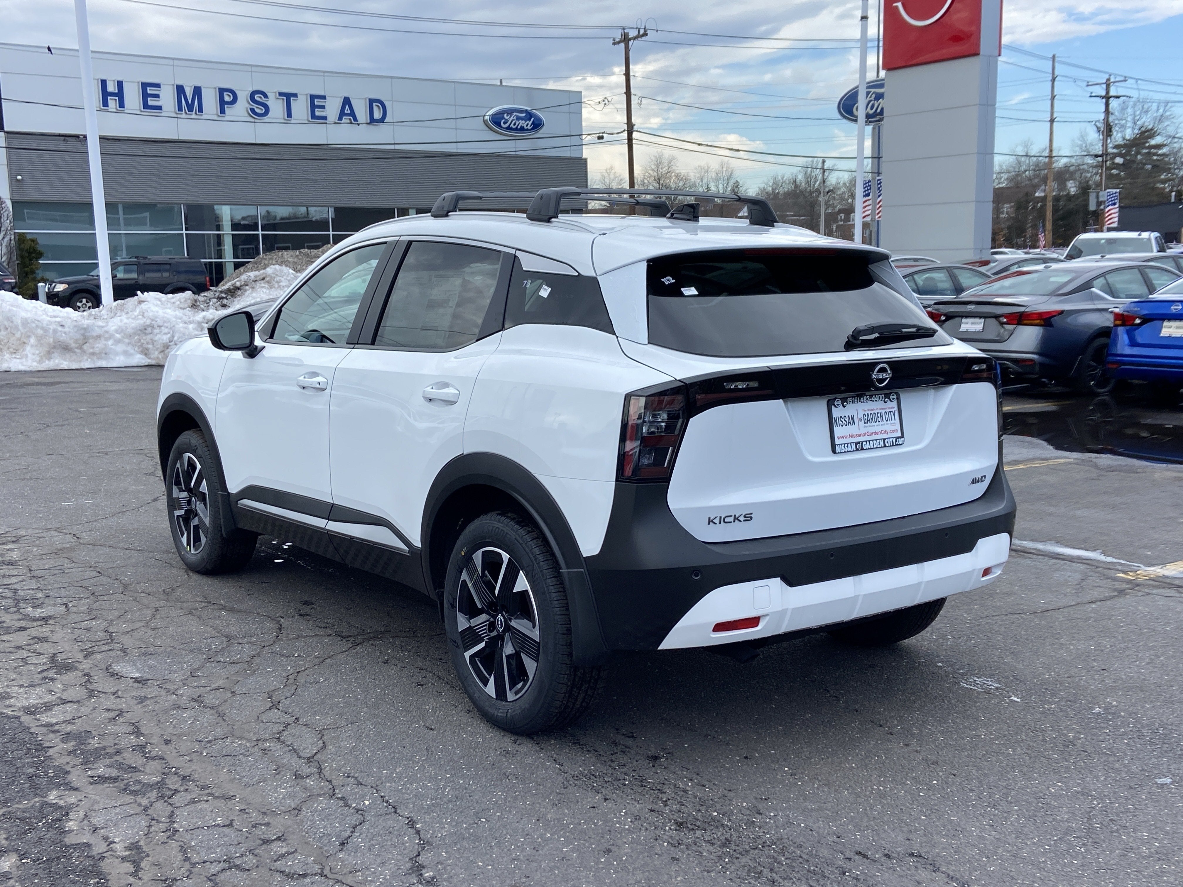 2026 Nissan Kicks SV