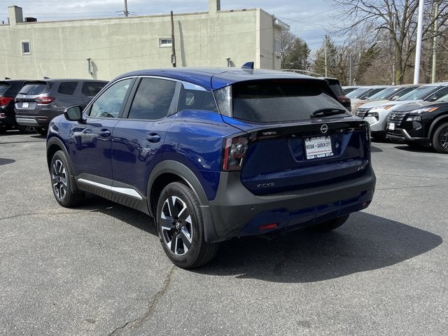 2025 Nissan Kicks SV