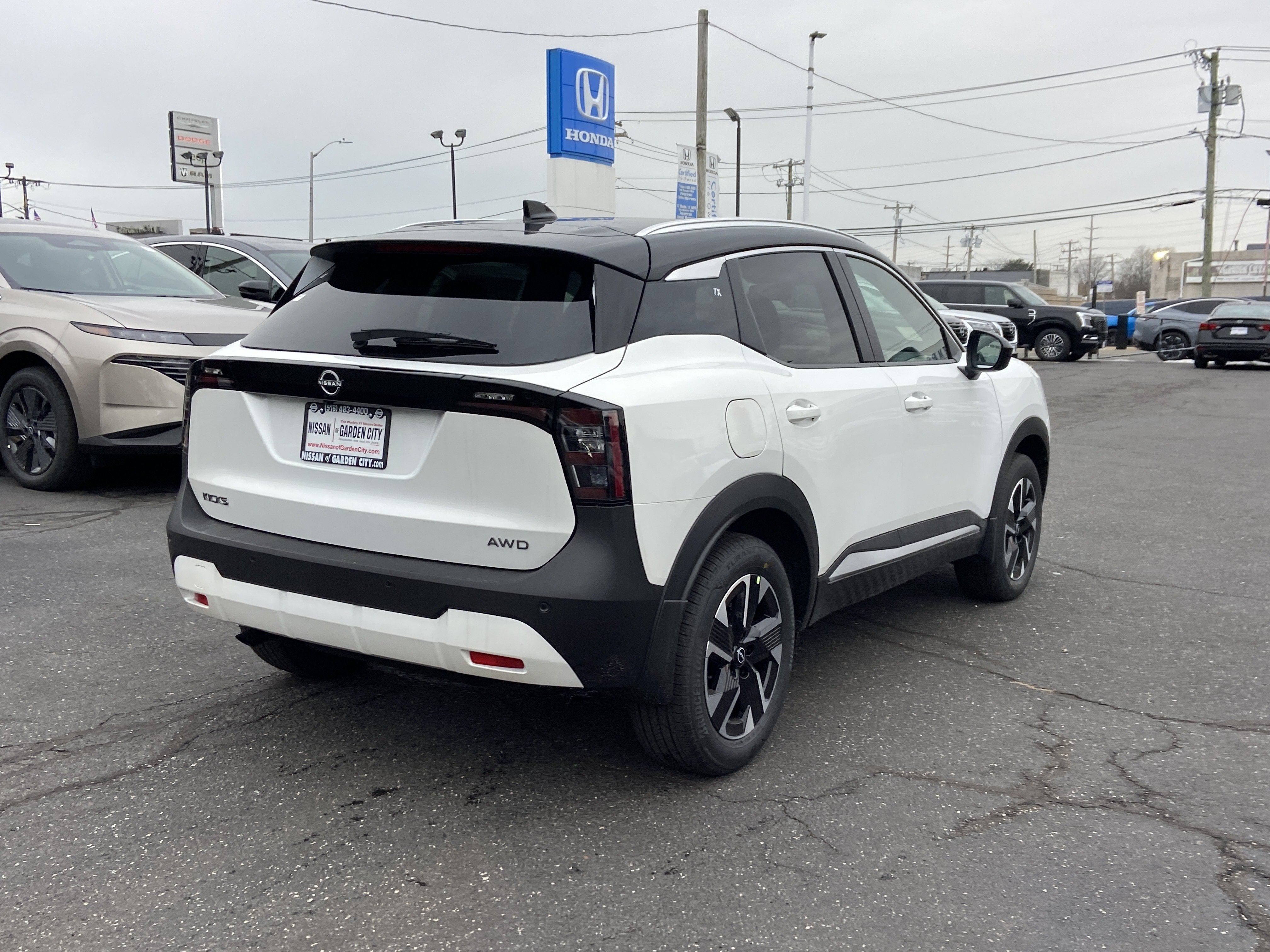 2026 Nissan Kicks SV