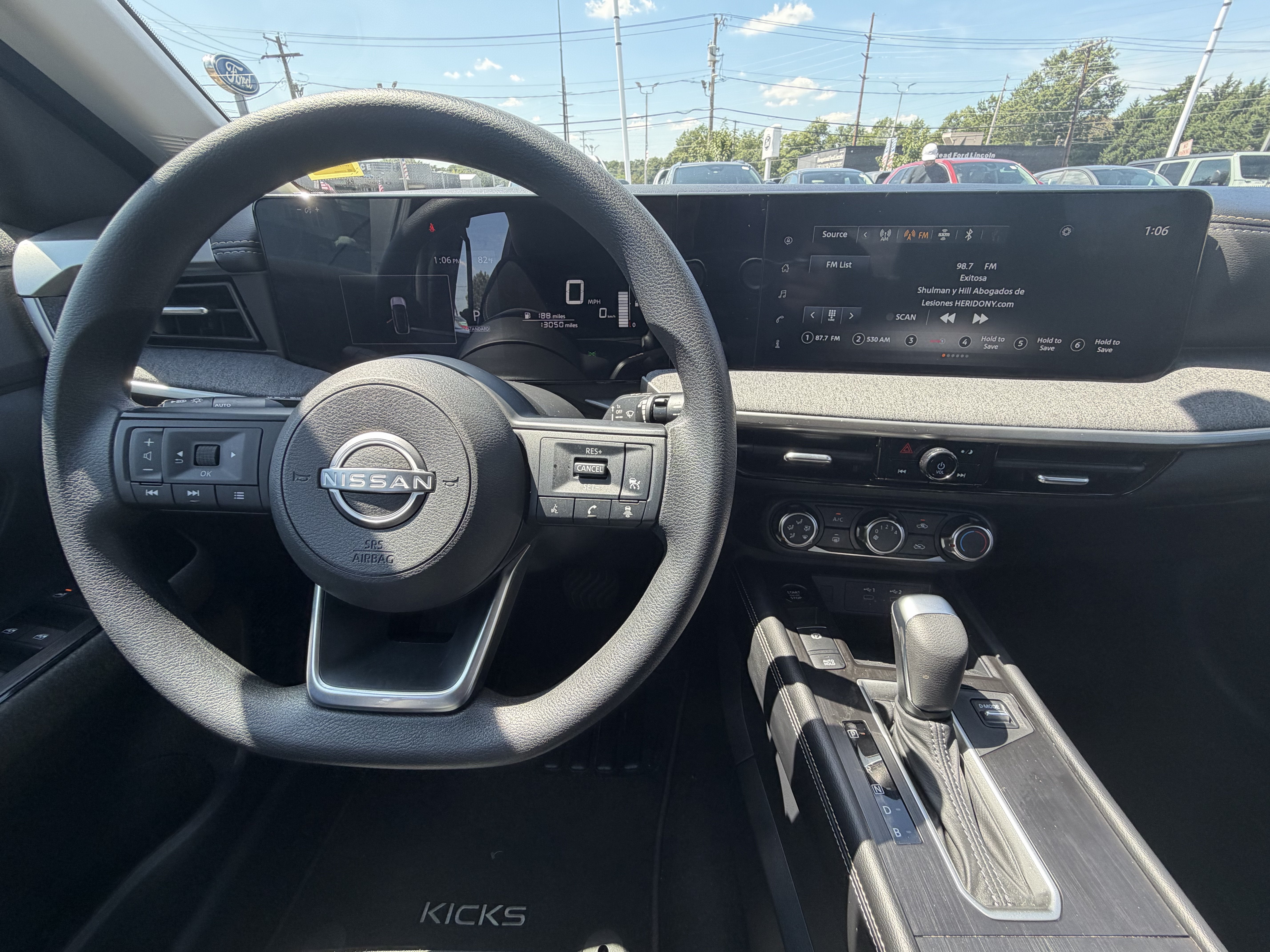 2025 Nissan Kicks SV