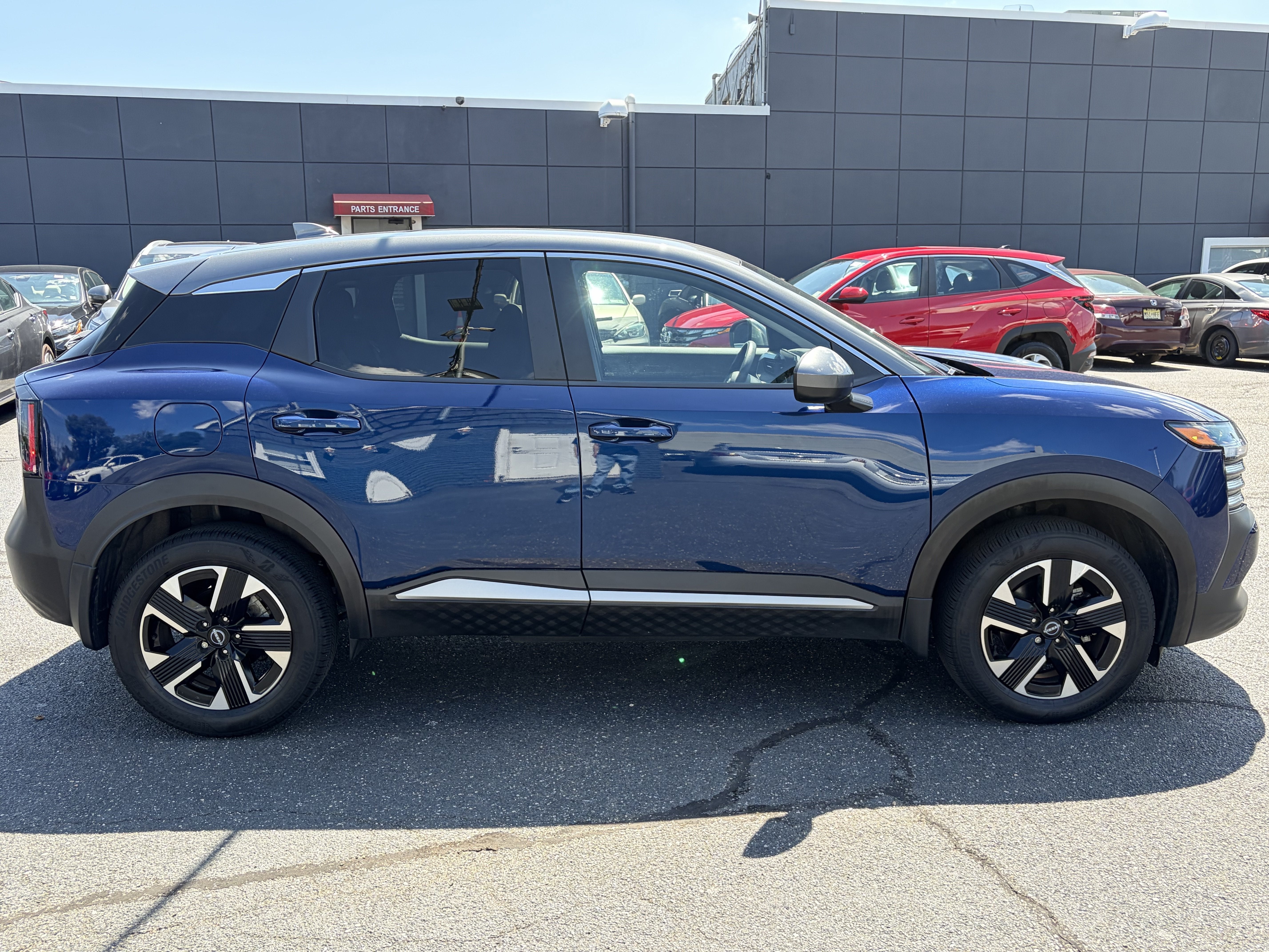 2025 Nissan Kicks SV