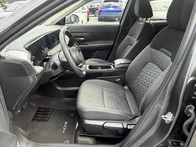 2025 Nissan Kicks SV