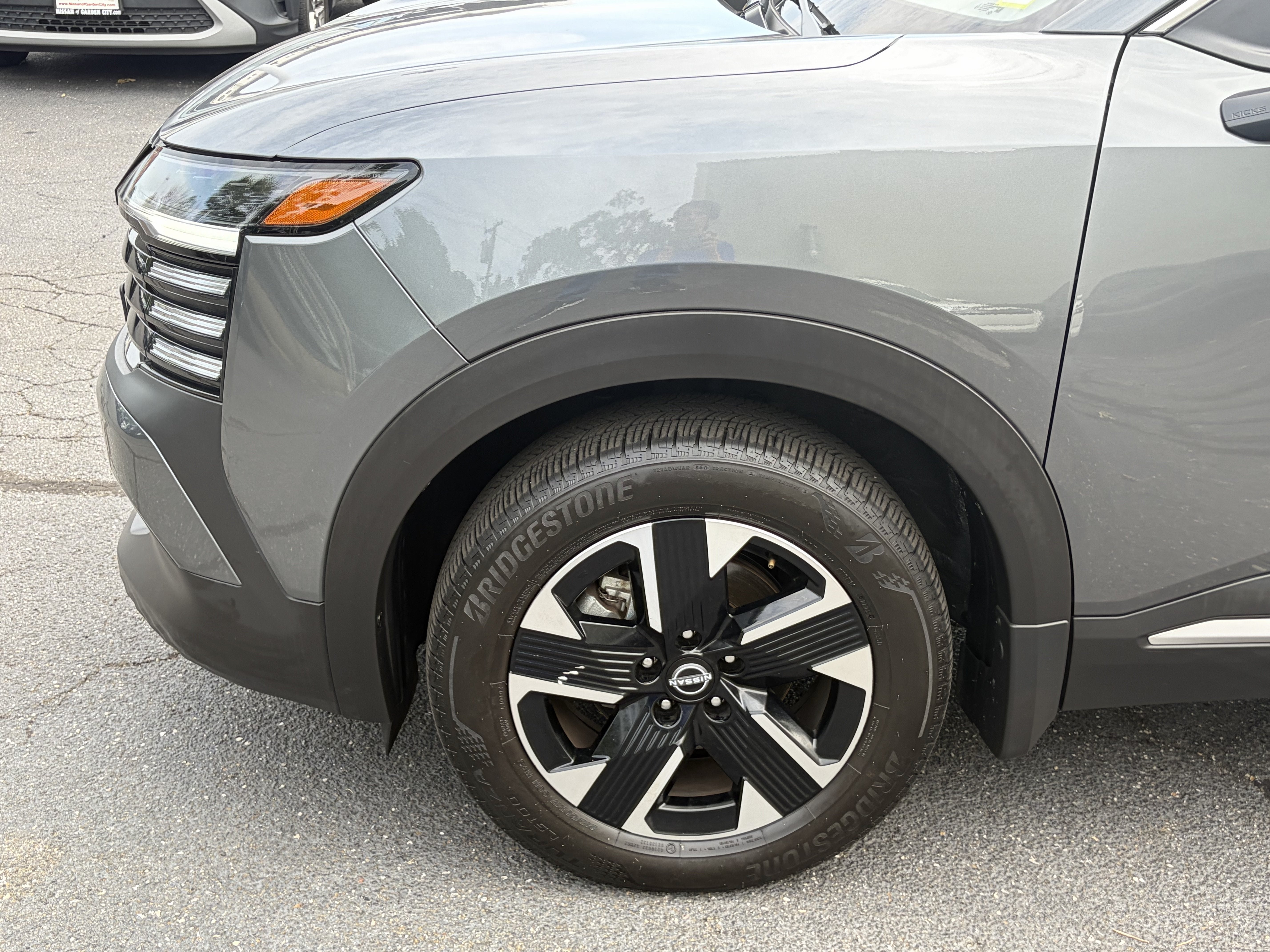 2025 Nissan Kicks SV