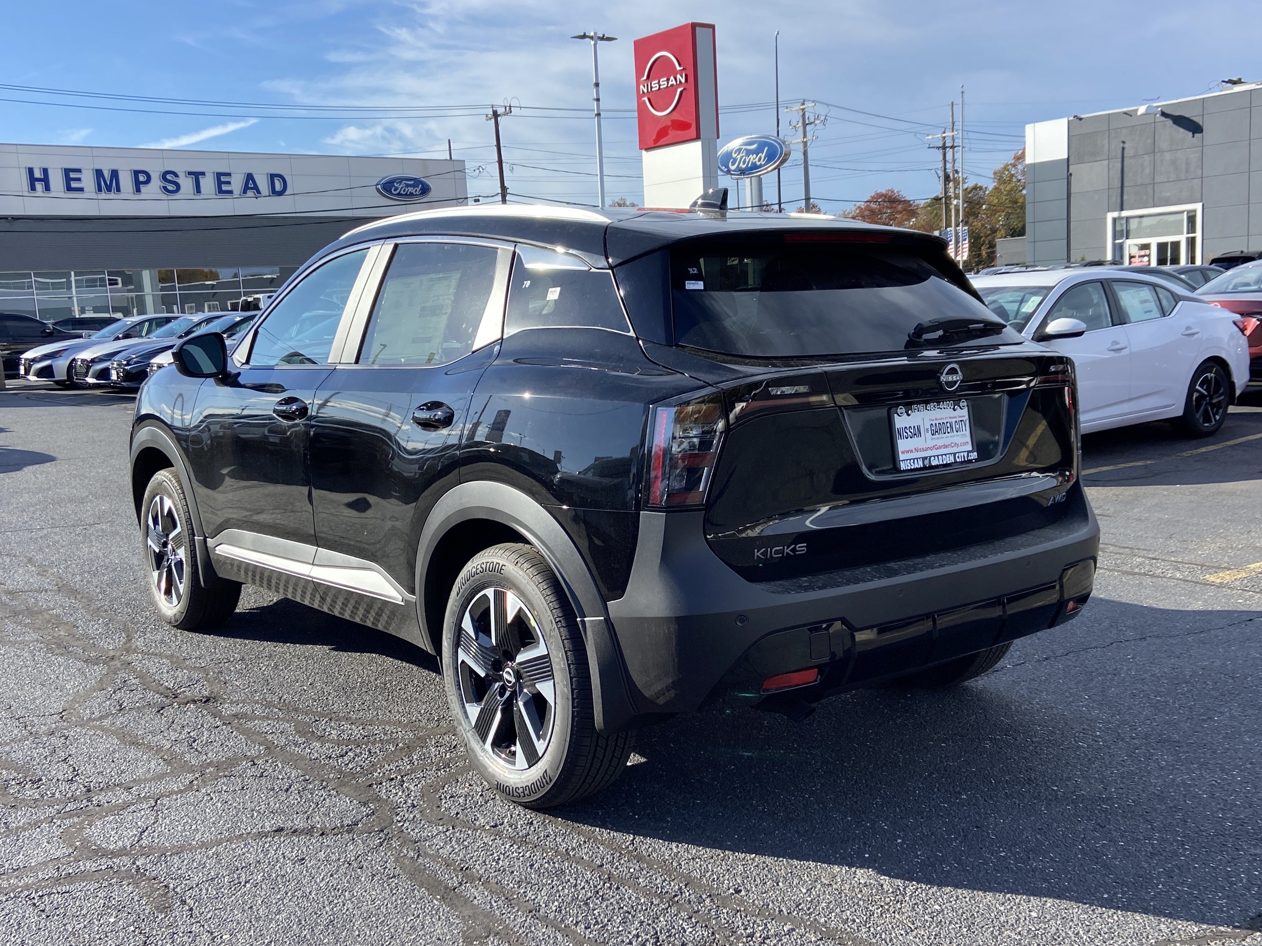 2026 Nissan Kicks SV