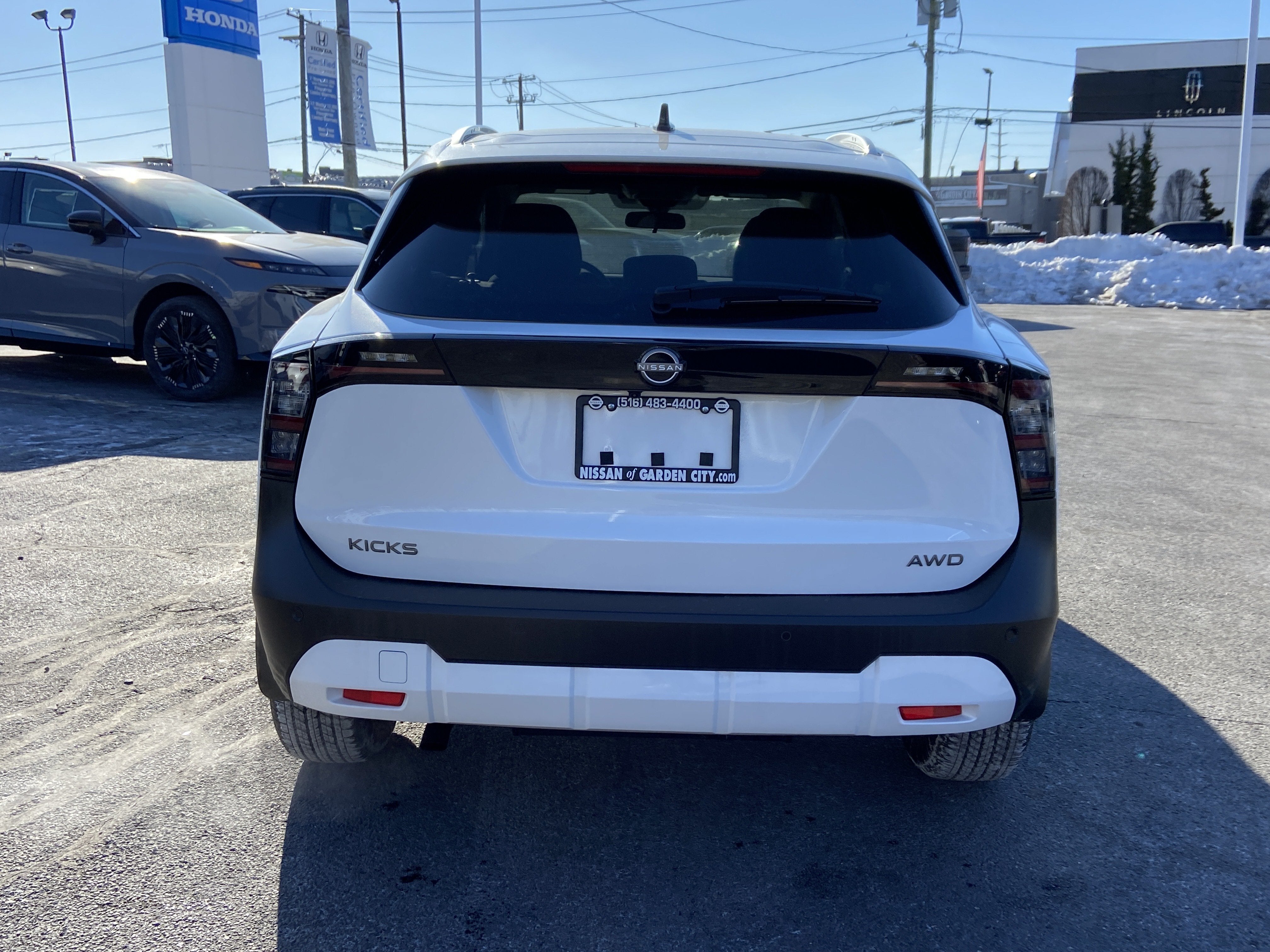 2026 Nissan Kicks SV