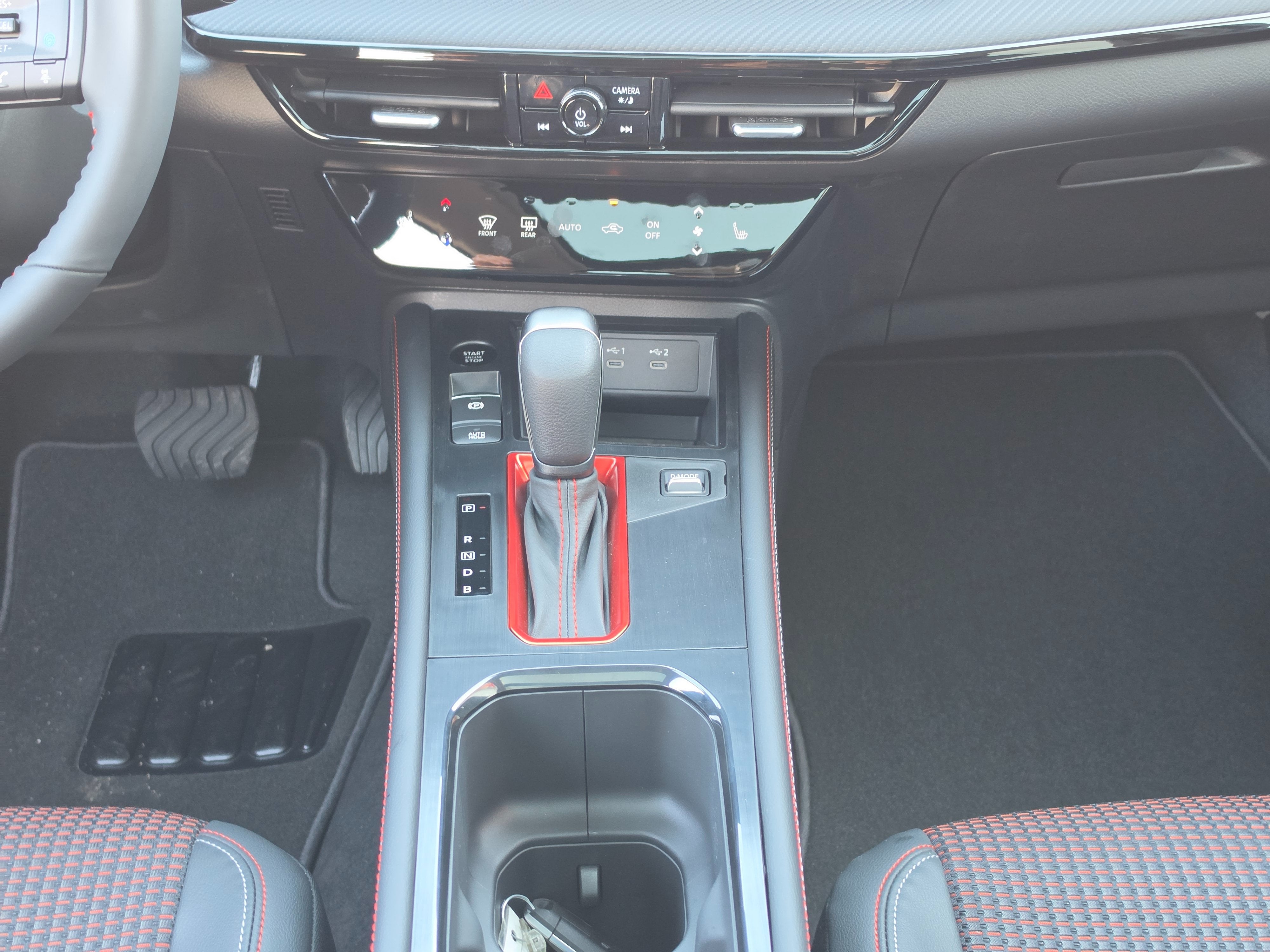 2027 Nissan Kicks SR