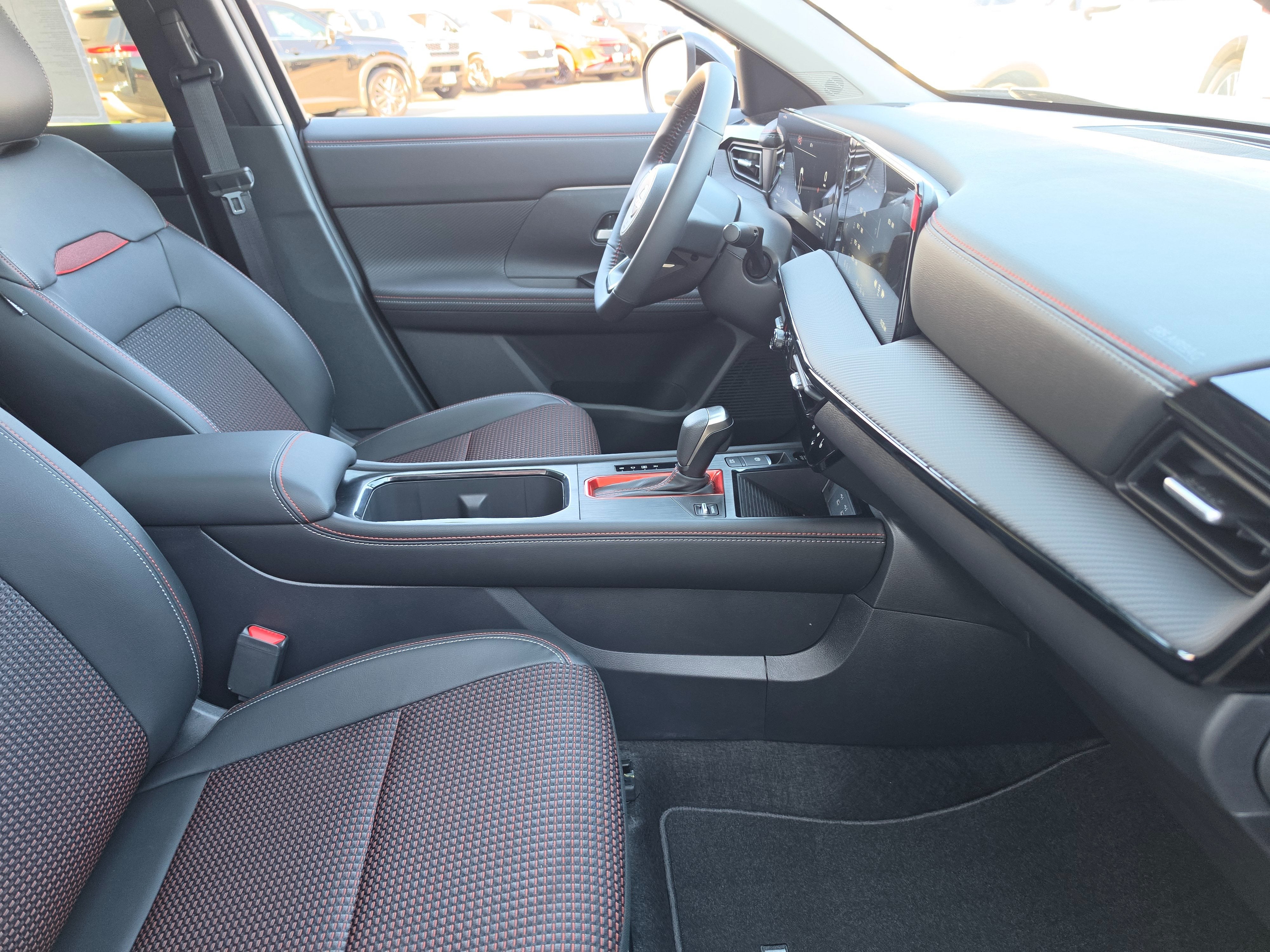 2027 Nissan Kicks SR