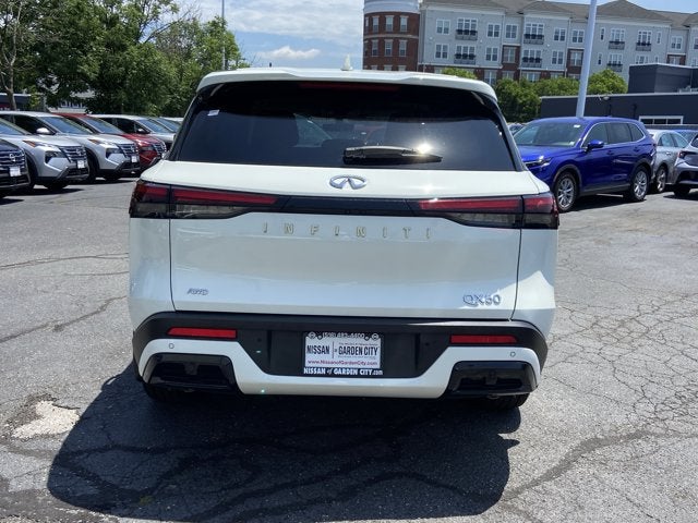 2025 INFINITI QX60 PURE