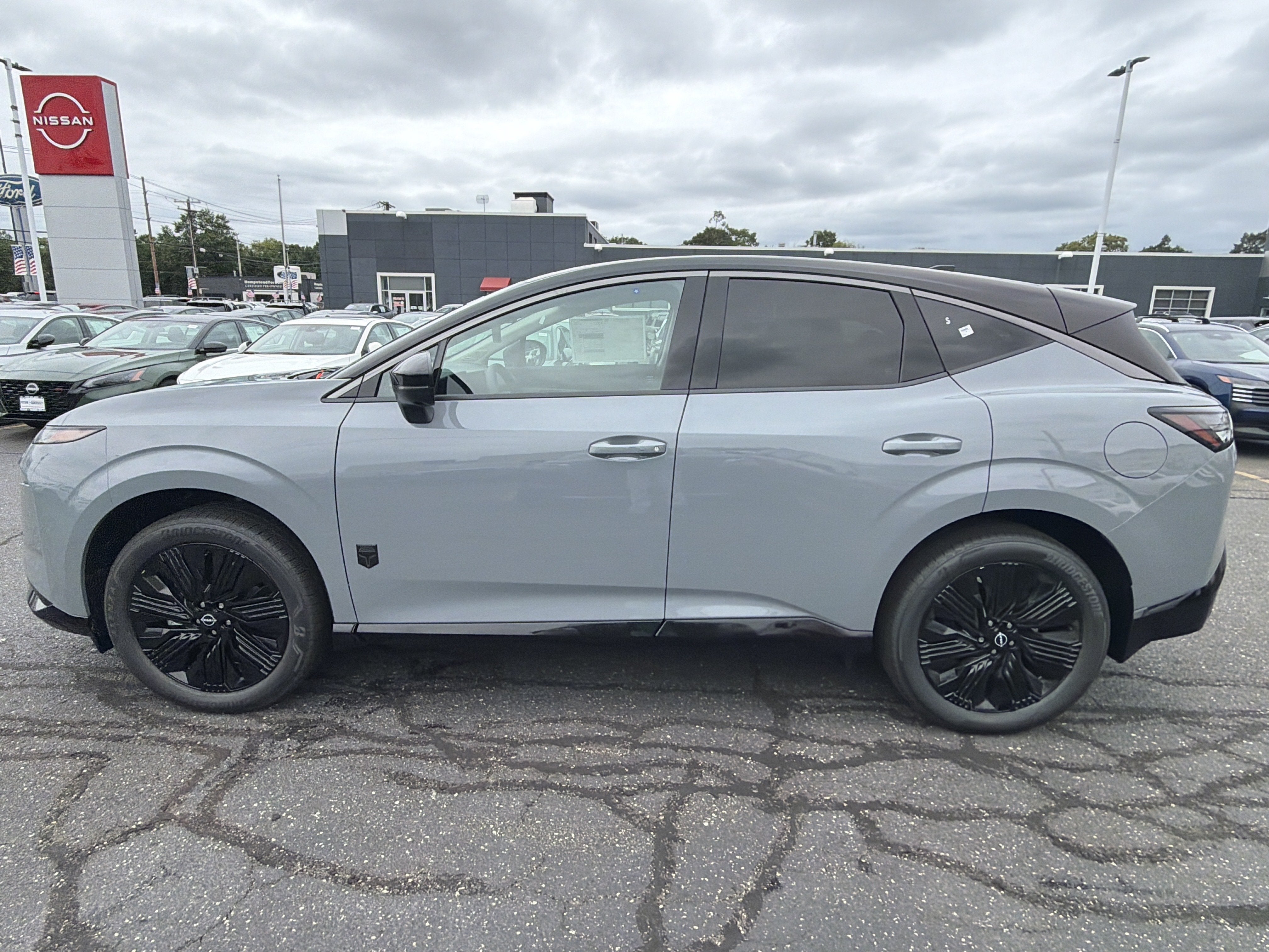 2027 Nissan Murano Dark Armor