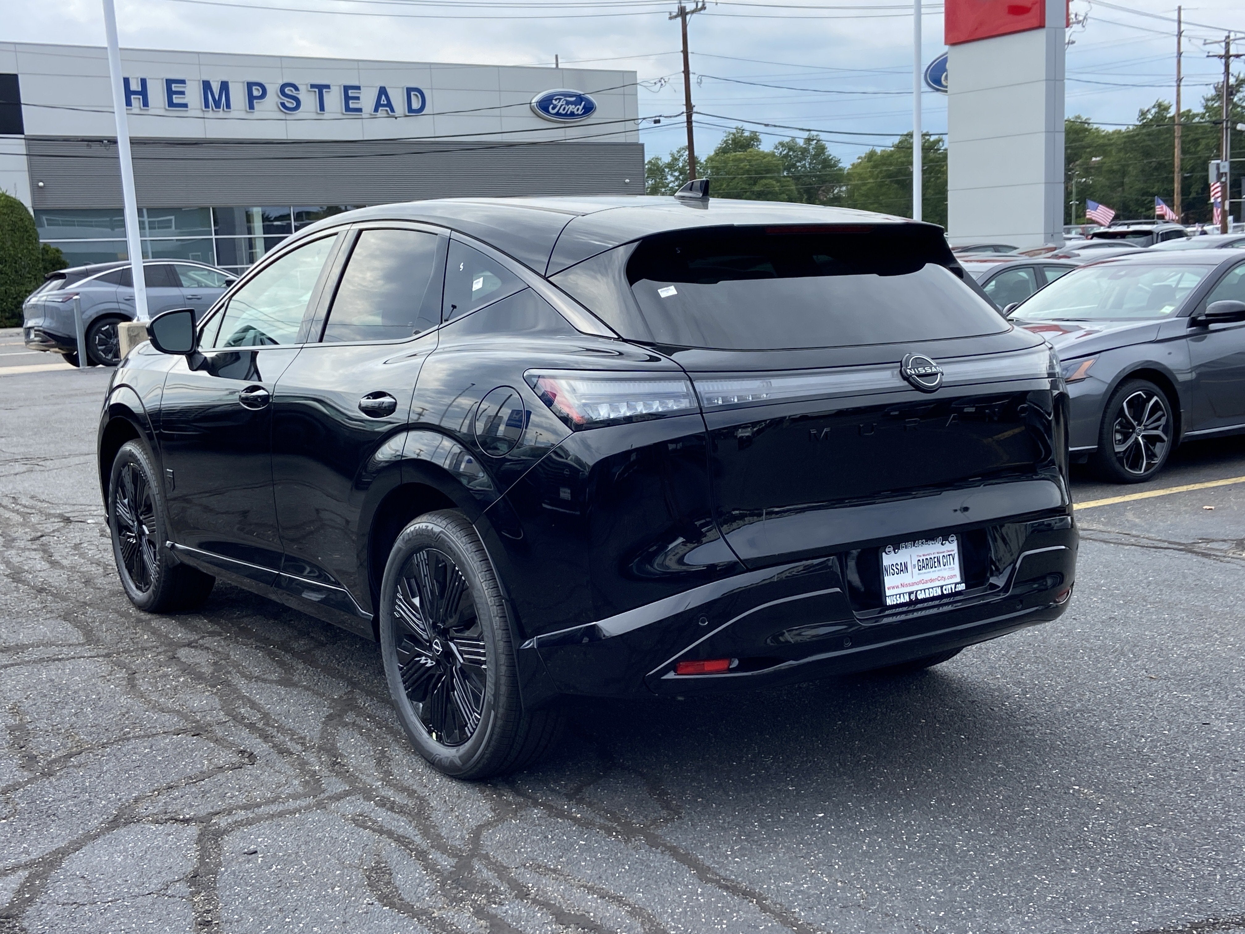 2027 Nissan Murano Dark Armor