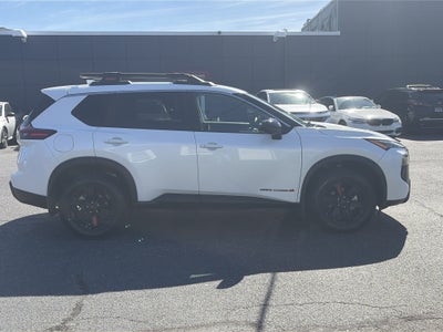 2025 Nissan Rogue Rock Creek
