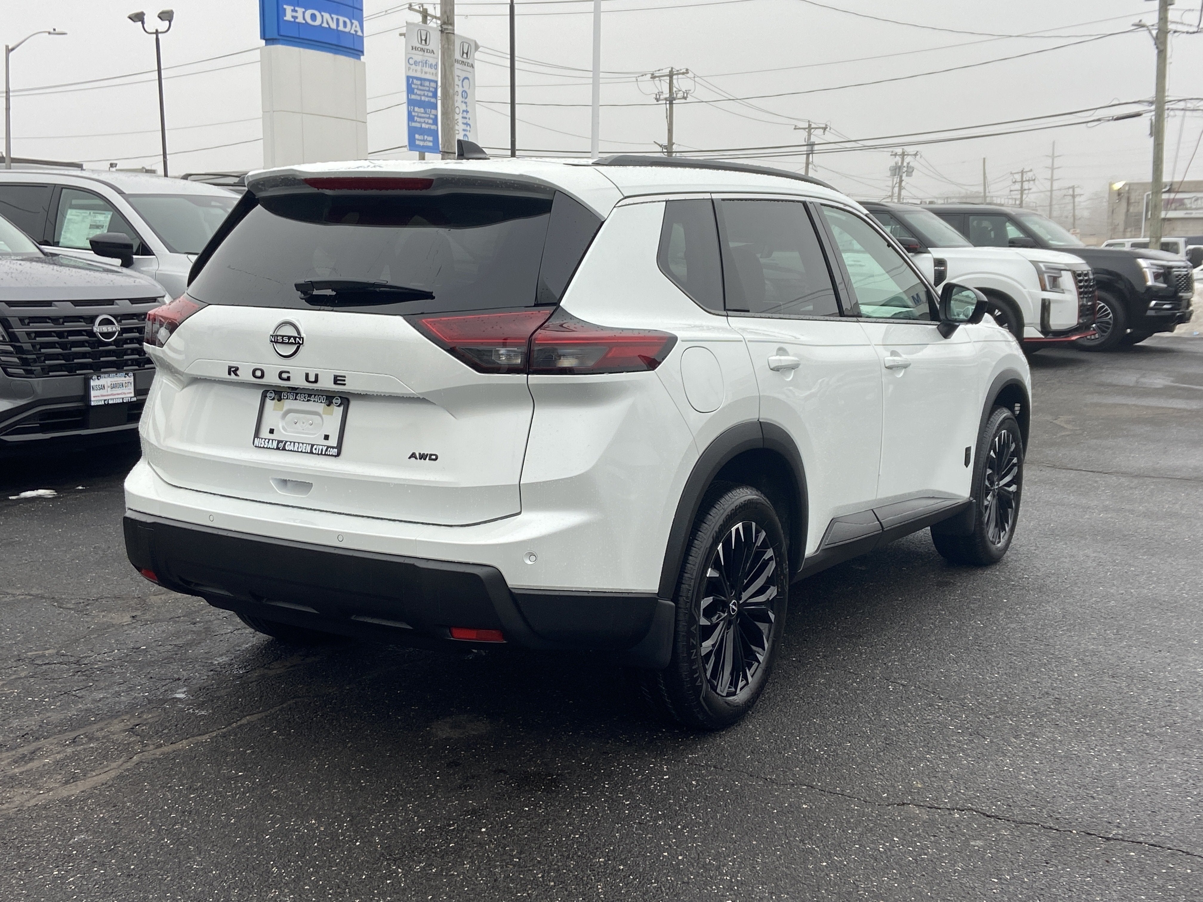 2026 Nissan Rogue Dark Armor