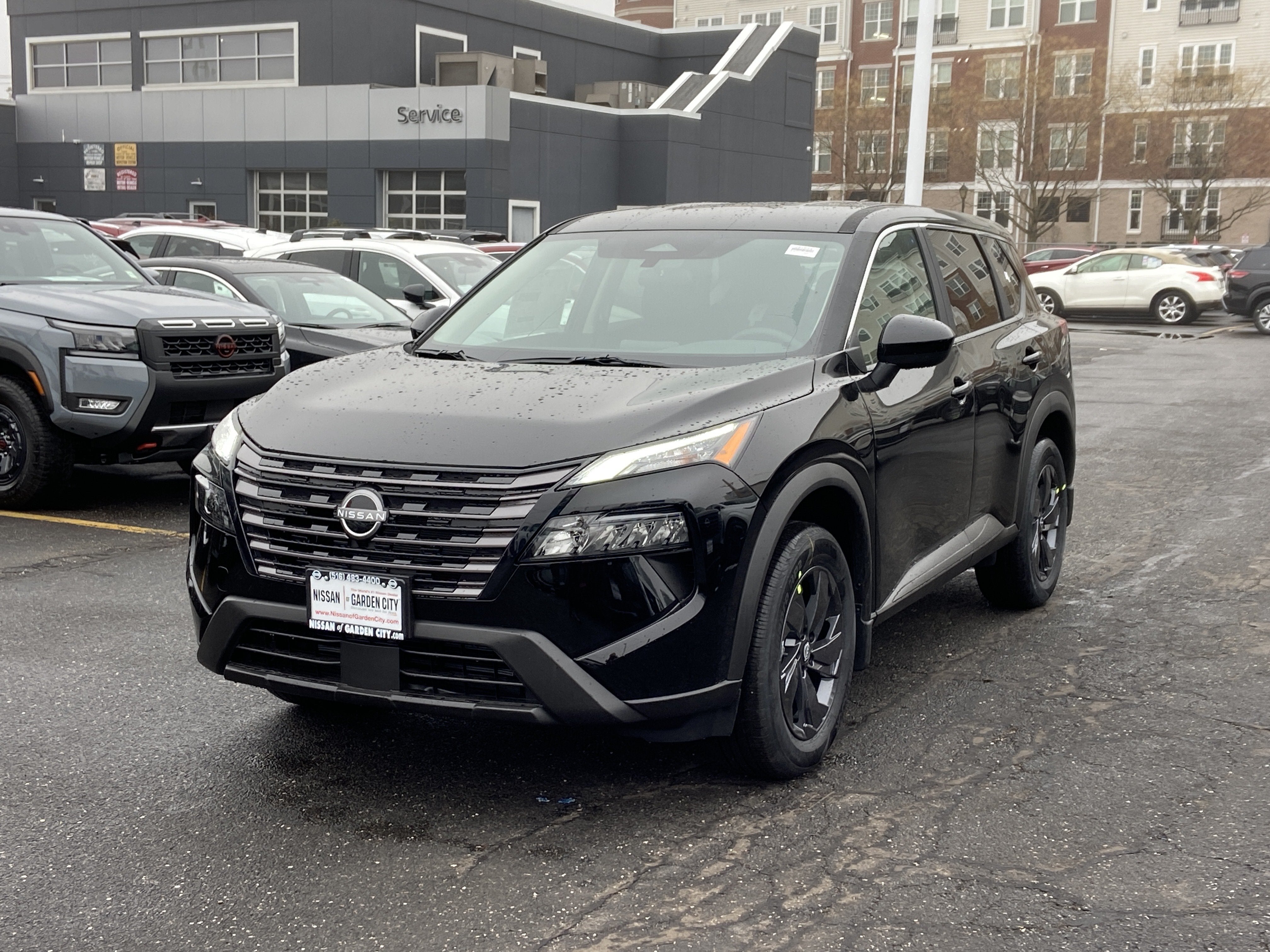 2026 Nissan Rogue SV