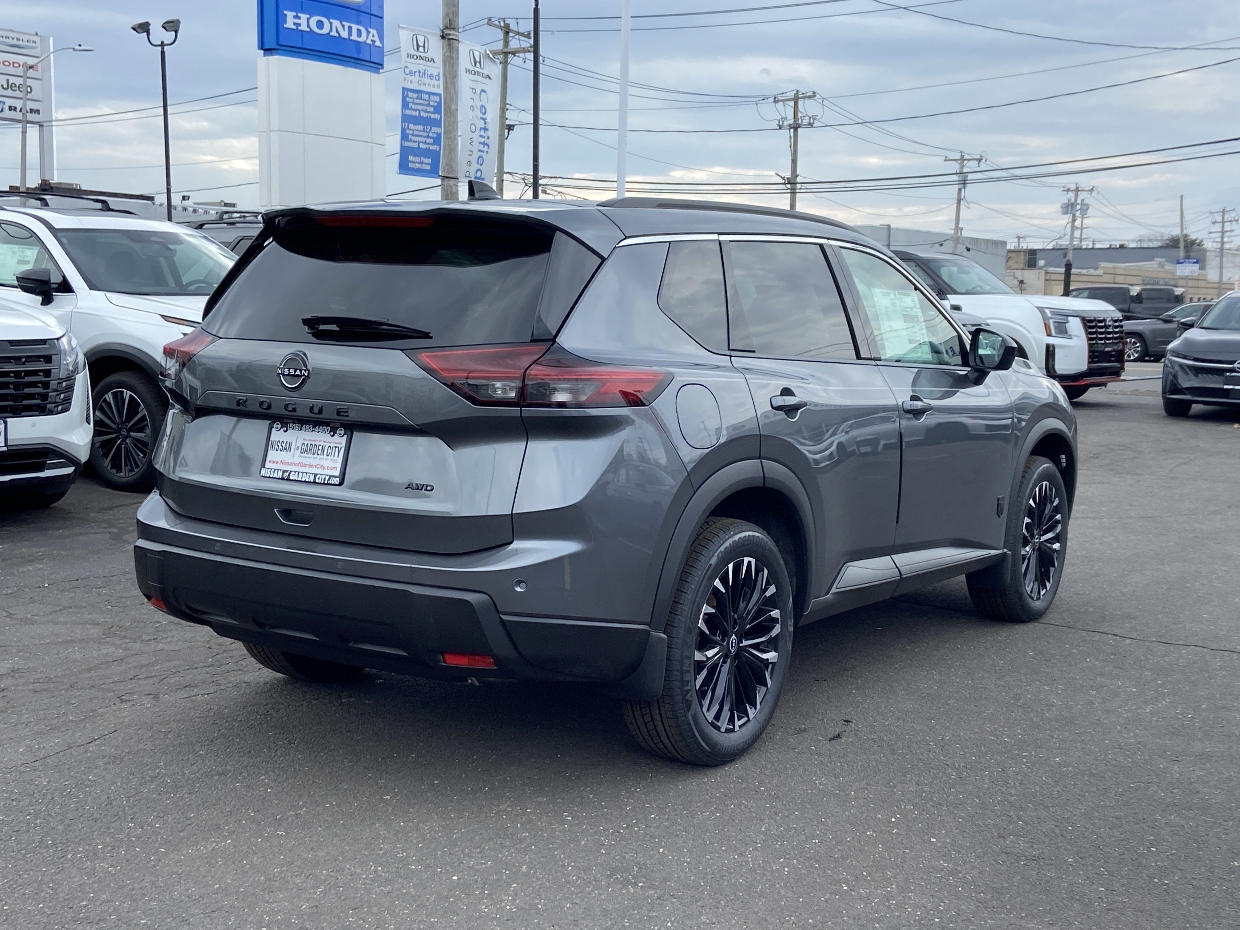 2026 Nissan Rogue Dark Armor