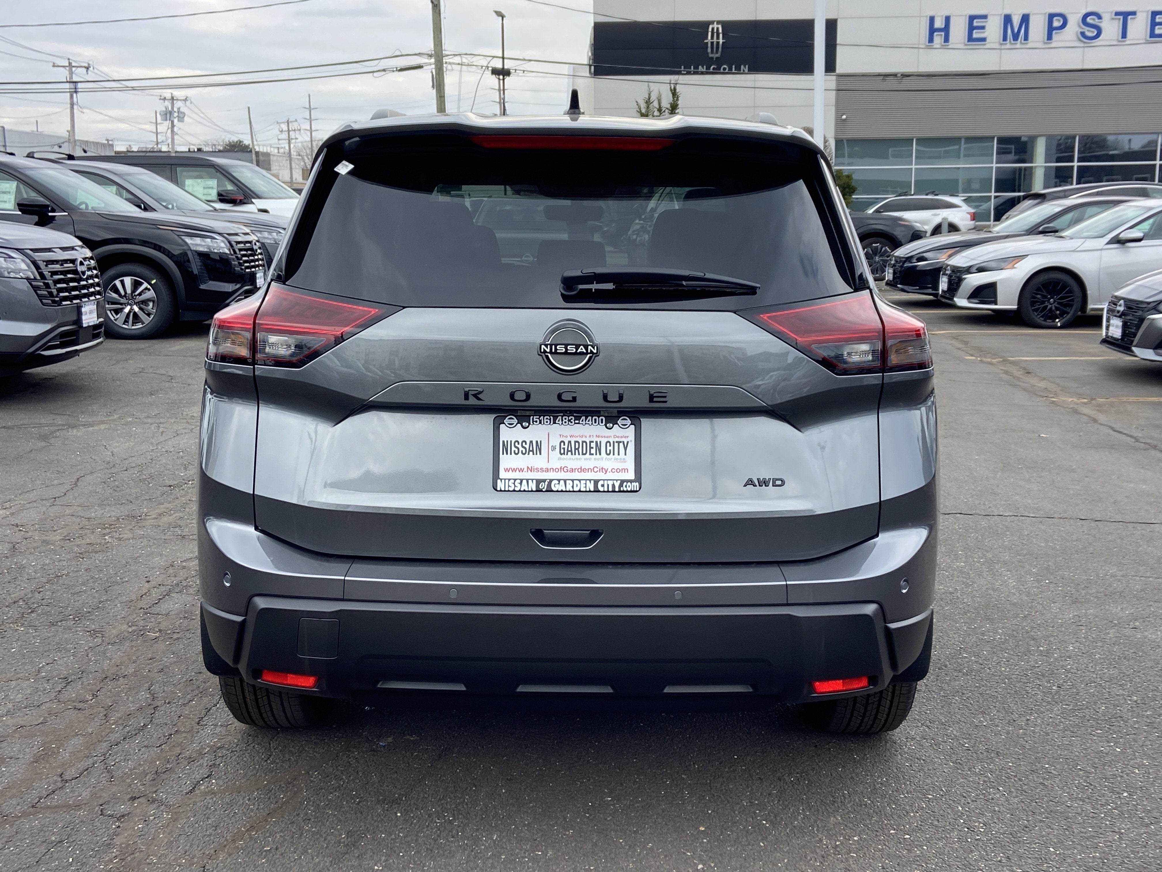 2026 Nissan Rogue Dark Armor