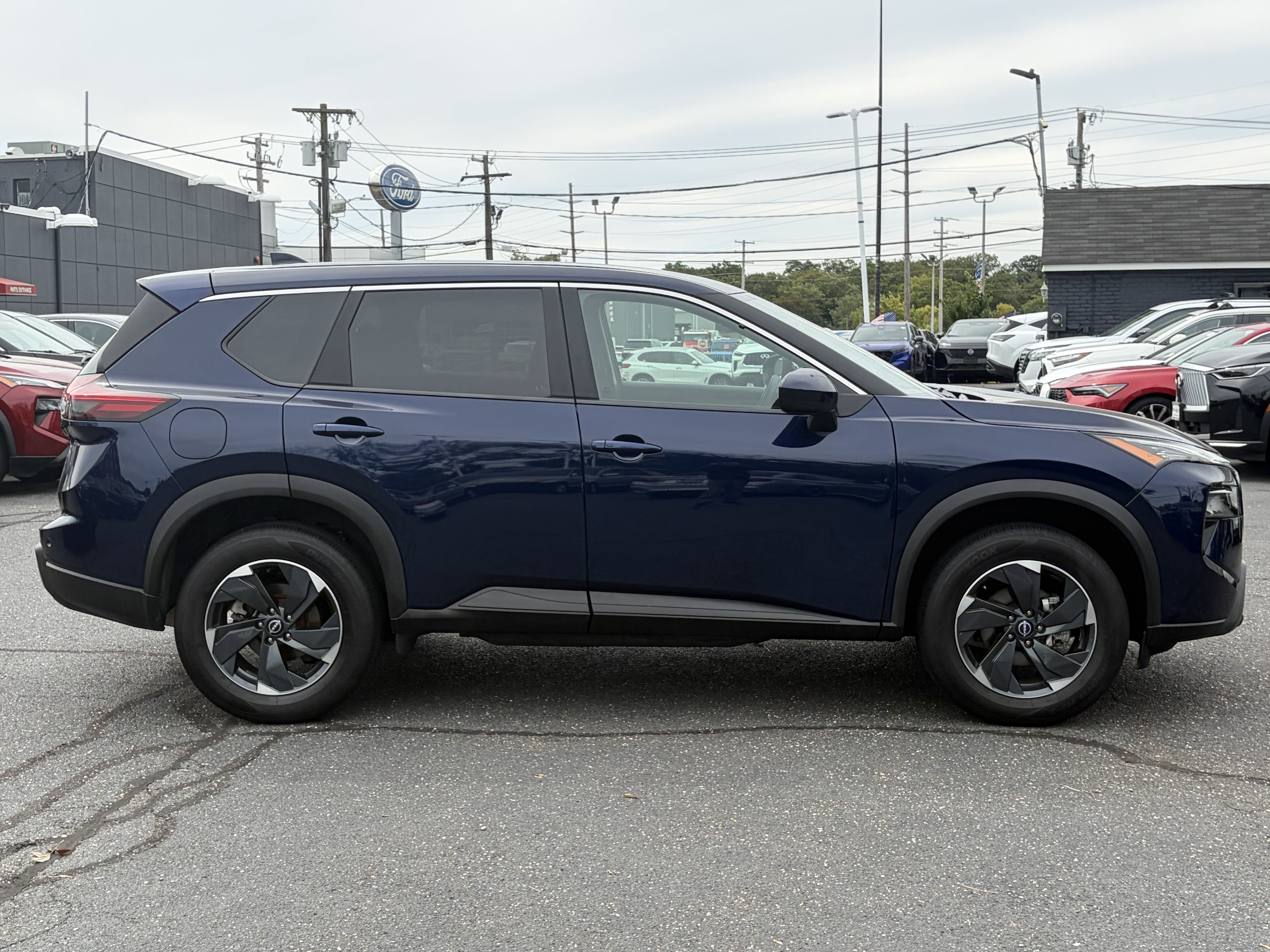 2025 Nissan Rogue SV